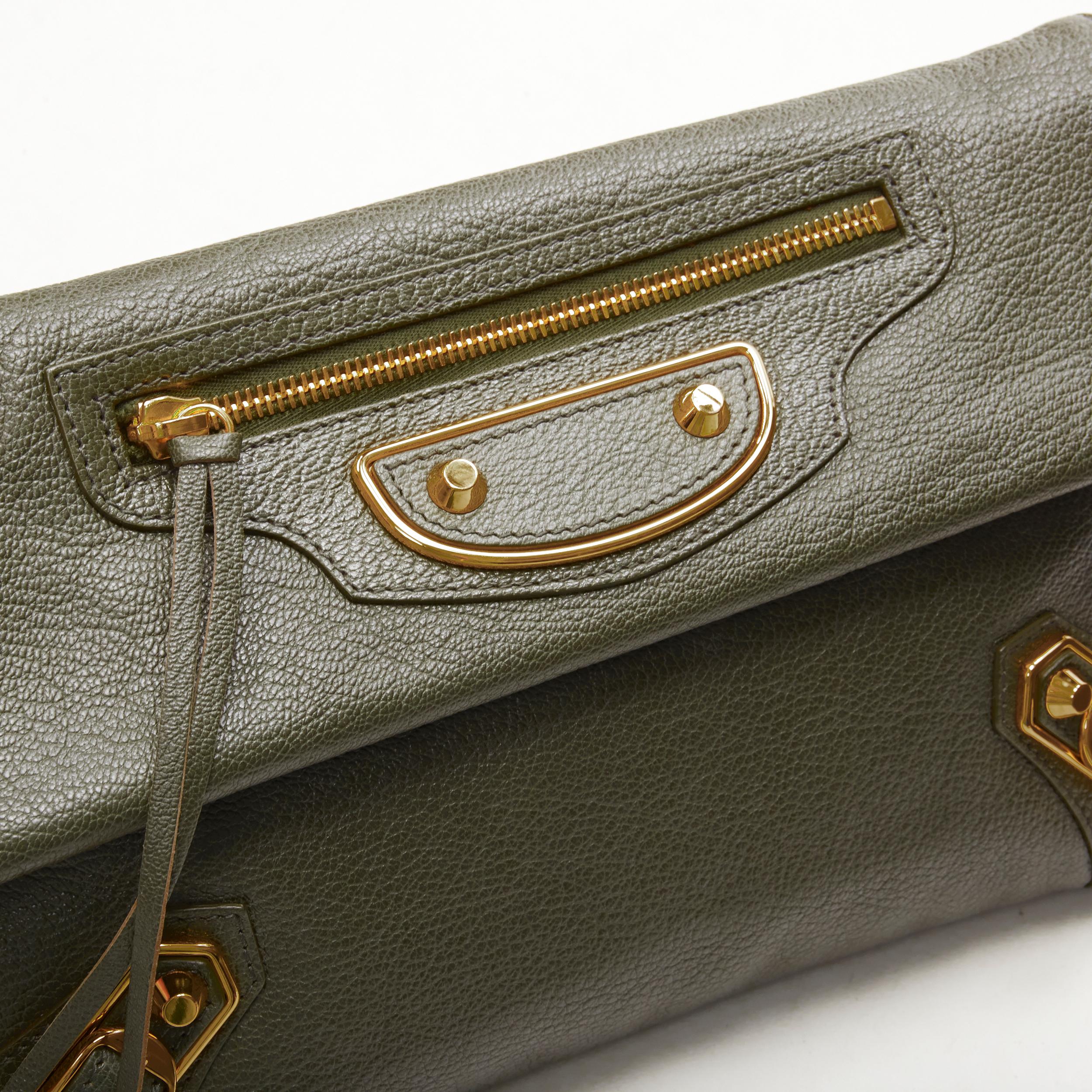 rare BALENCIAGA khaki green leather gold buckle Motocross flap clutch bag In Excellent Condition For Sale In Hong Kong, NT