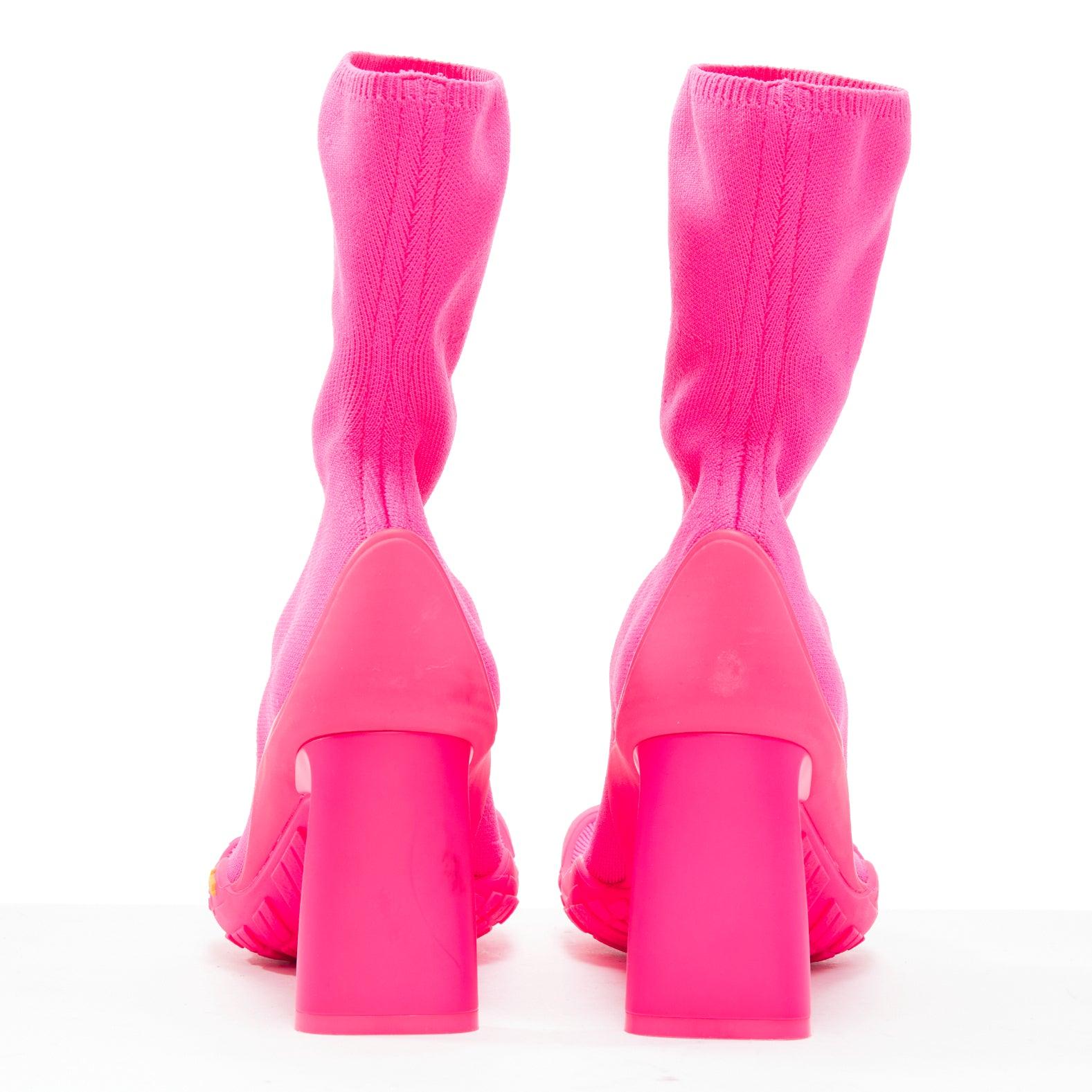  rare BALENCIAGA Vibram Toe hot pink 5-toe technical fabric sock boots EU37 Pour femmes 