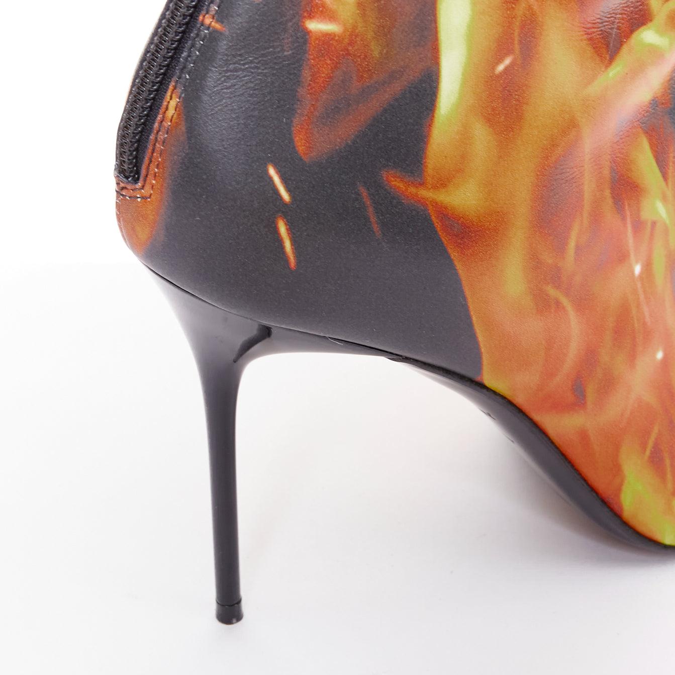 rare BALMAIN Uria noir orange flamme brûlante corset lacets bottes EU39 en vente 3