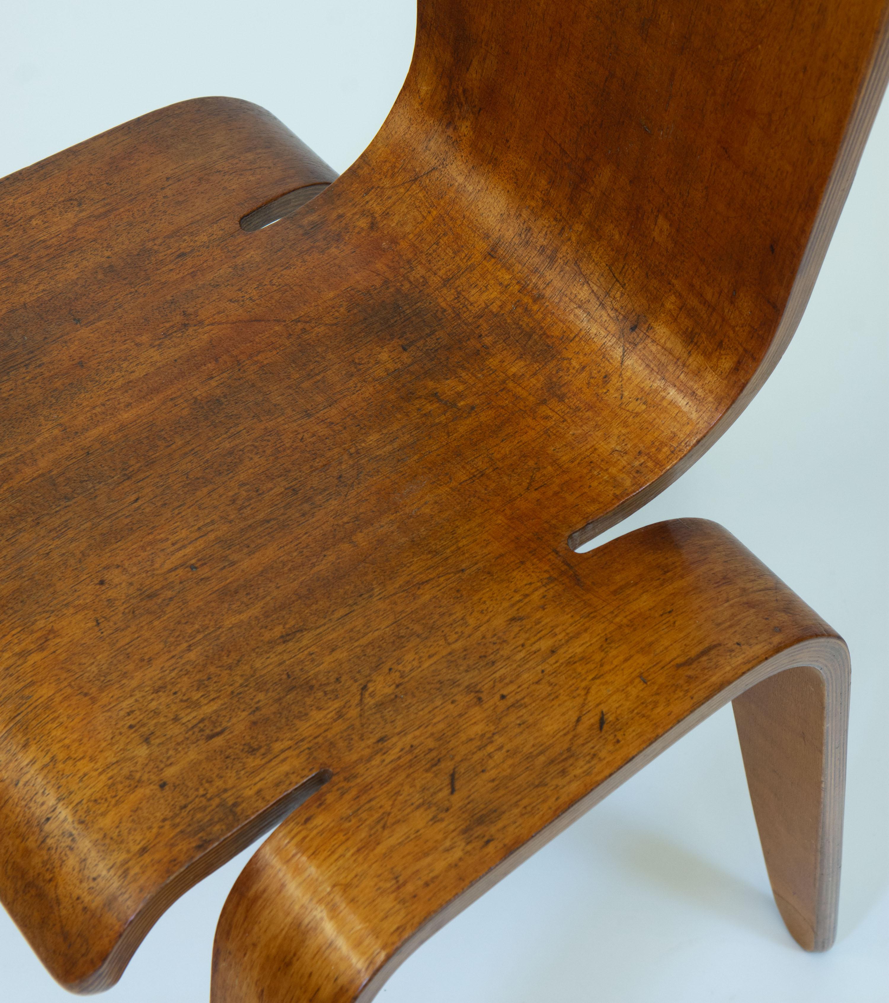 Seltener Bambi-Stuhl entworfen von Han Pieck für Morris & Co Glasgow im Angebot 7