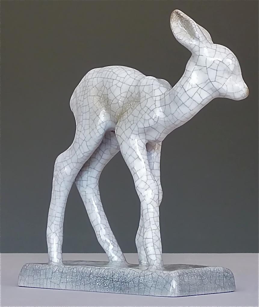 Seltene Bambi-Skulptur Karlsruhe Majolika Figur Keramik Art Deco Bauhaus:: 1930er Jahre (Mitte des 20. Jahrhunderts)