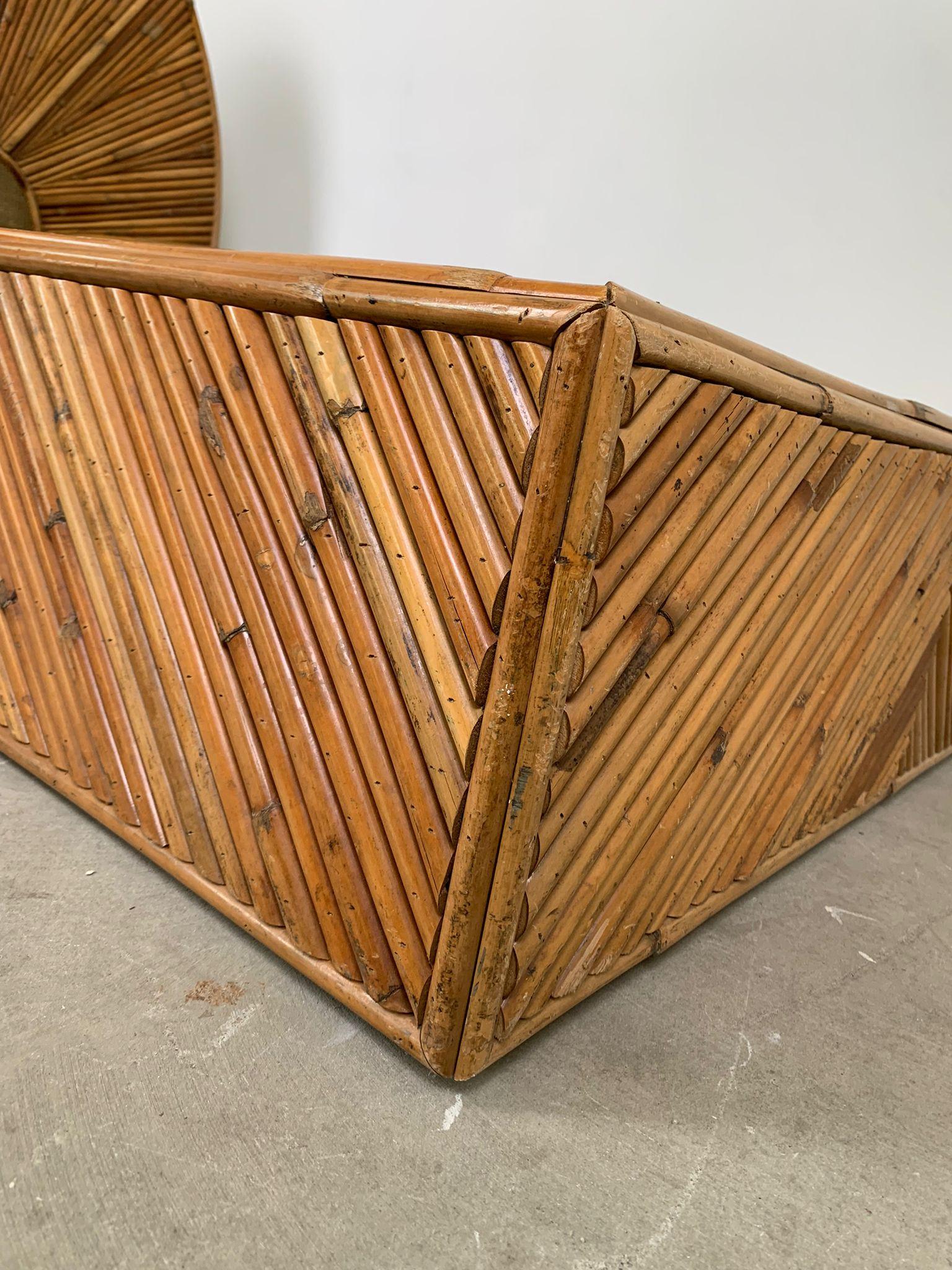 Rare bamboo bed made in Italy in the 1960s For Sale 5