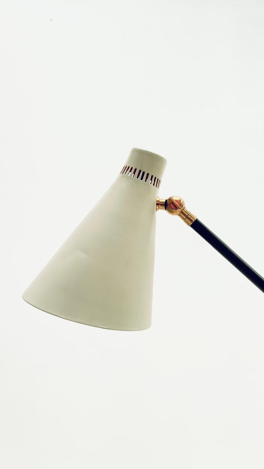 Rare bamboo stick pelikan - floor lamp For Sale 2