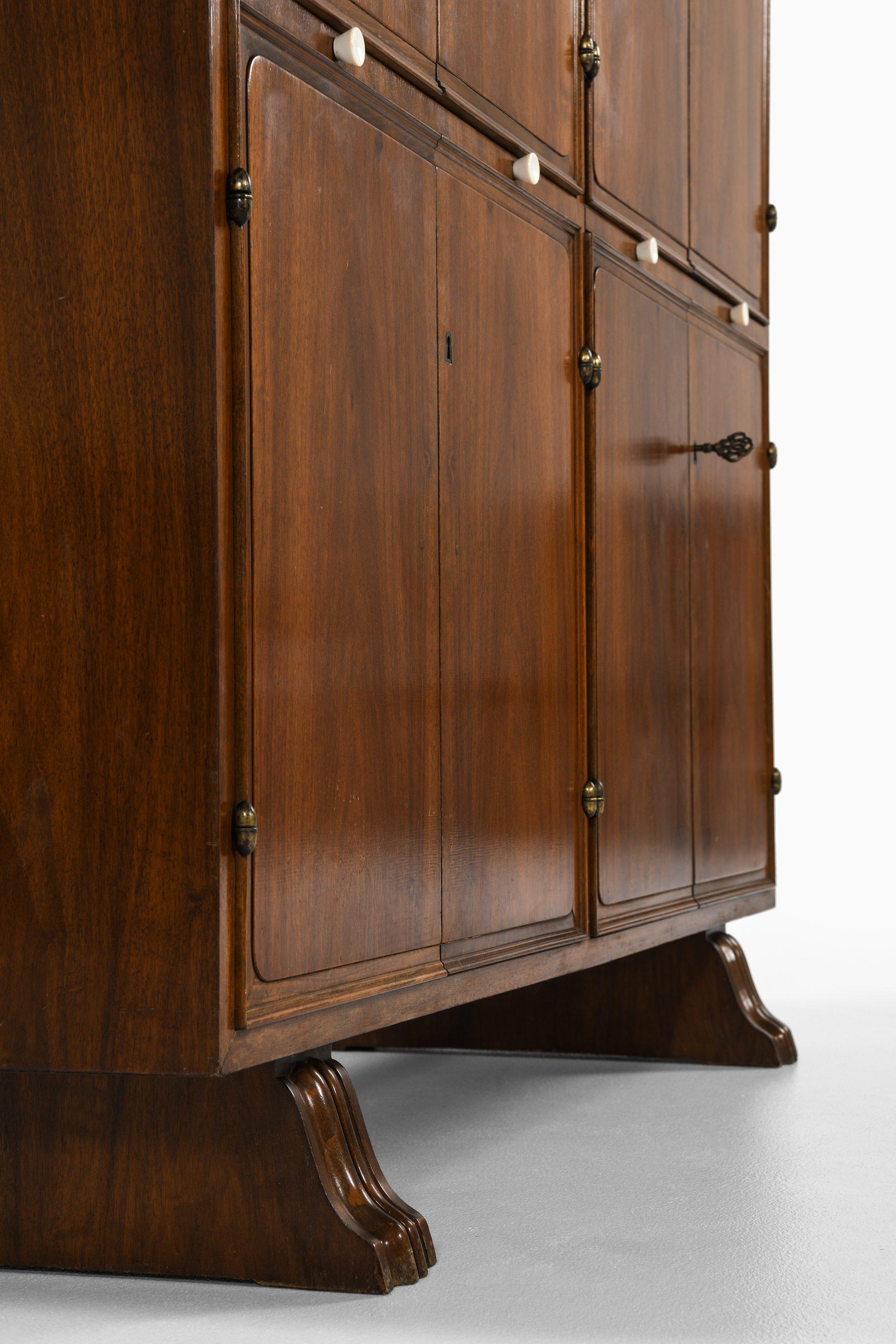 Raro mobile bar in noce e ottone, anni '30 in vendita 2