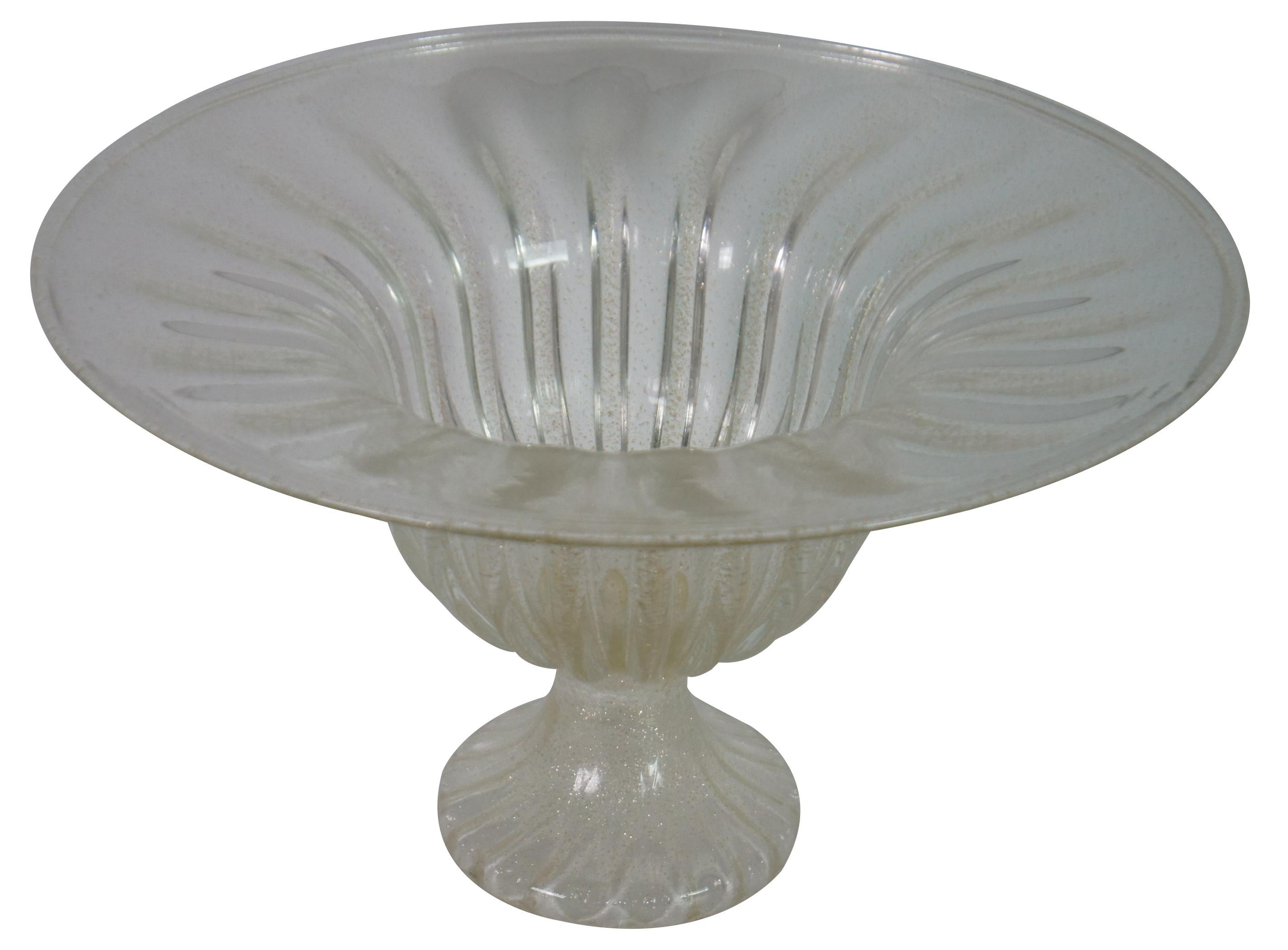 Early 20th century Murano glass footed pedestal centerpiece bowl infused with 24K gold flakes, from Baker Furniture’s Barbara Barry Collection. Measure:18