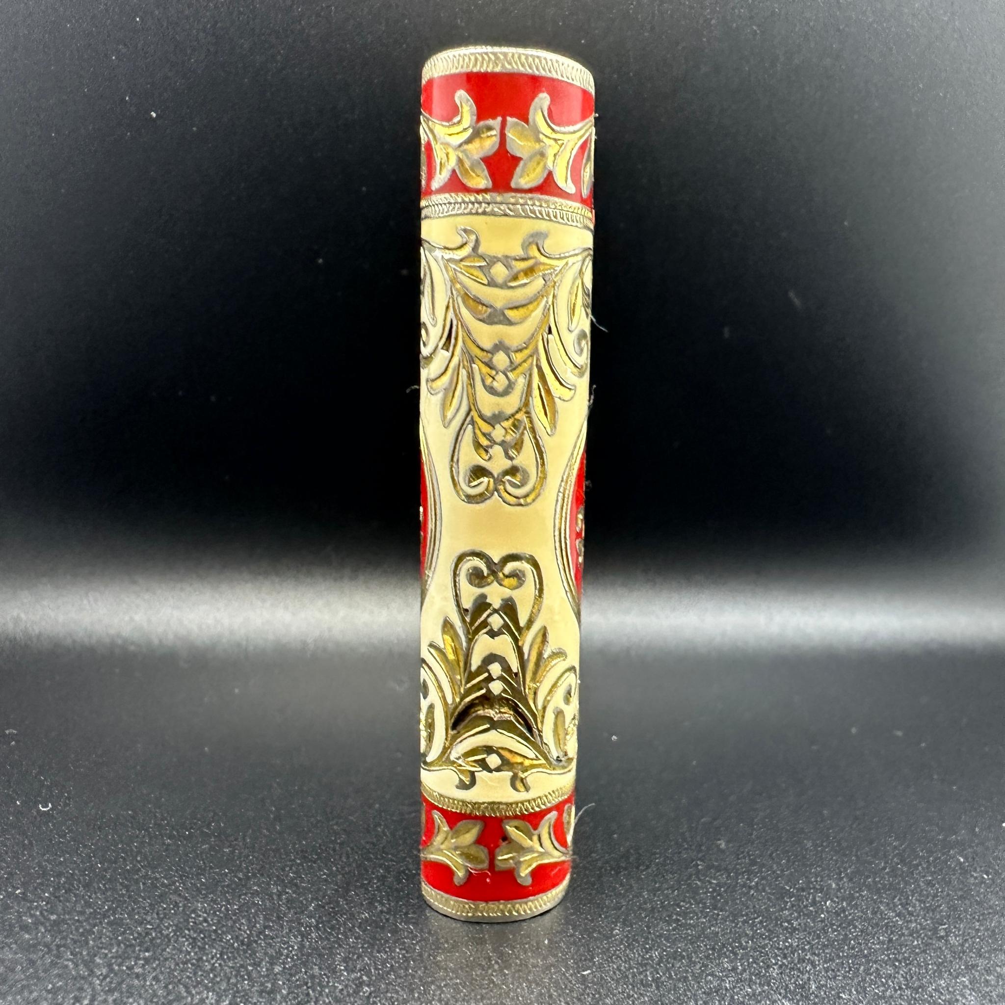 Rare Baroque Cartier Roy King 18 K Gold & Cream / Red Lacquer In Excellent Condition In New York, NY