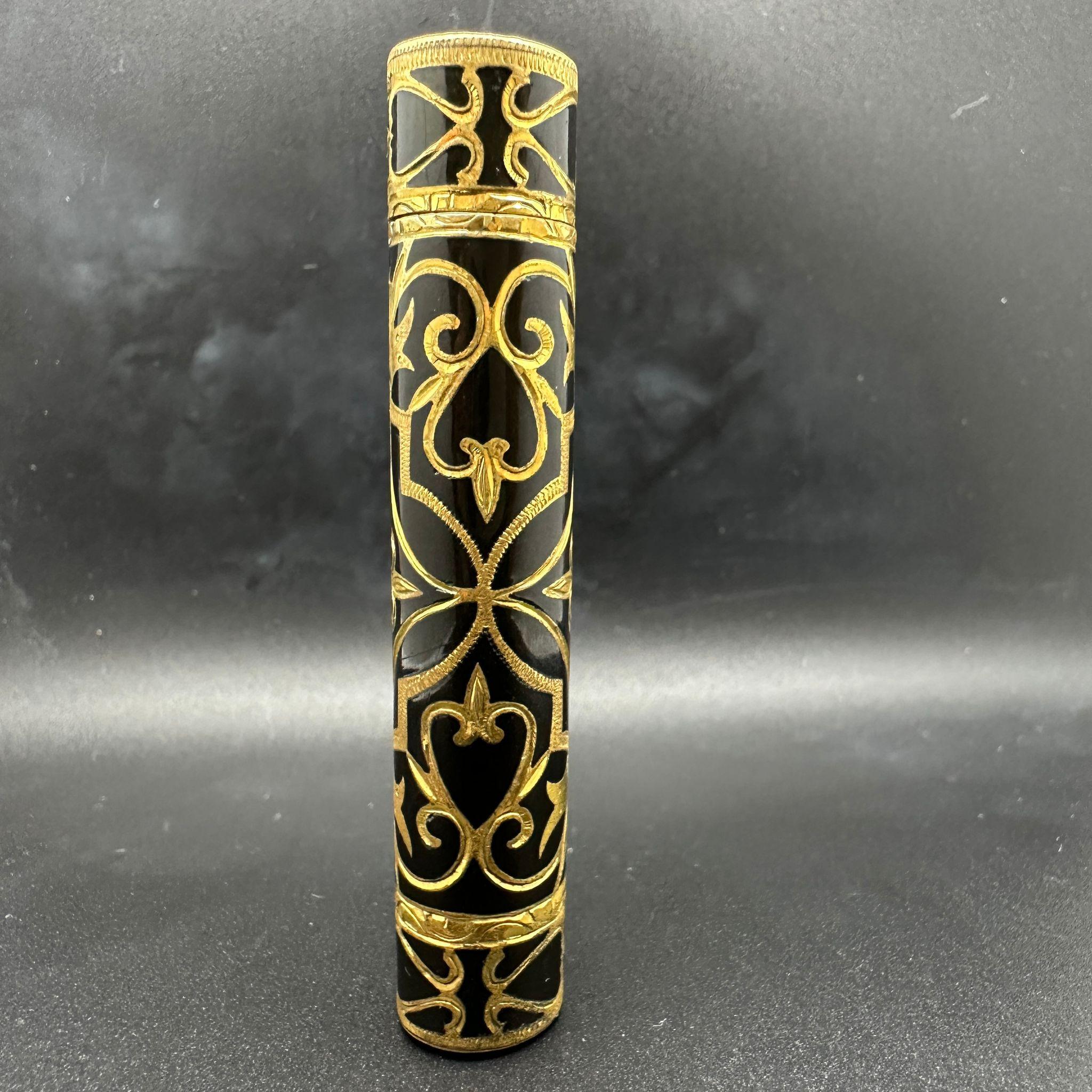 Rare Baroque Cartier “Royking” 18k Gold Inlay & Black Lacquer In Excellent Condition In New York, NY