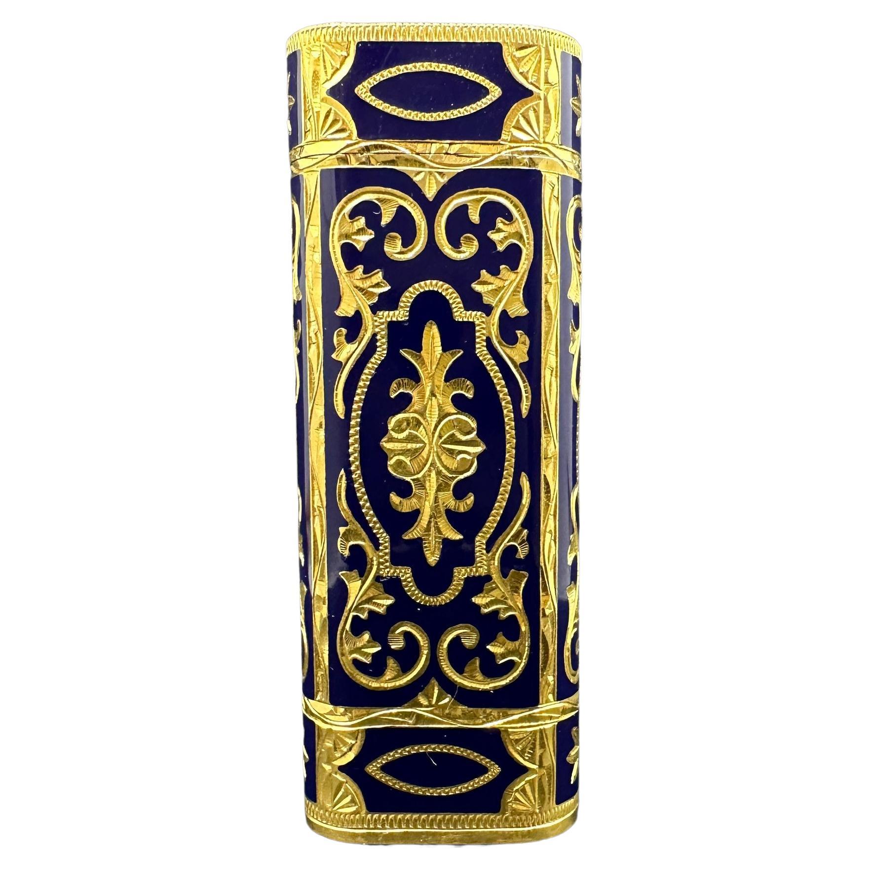 Rare Baroque Cartier “Royking” Vintage 18gold and Lacquer Lighter For Sale  at 1stDibs