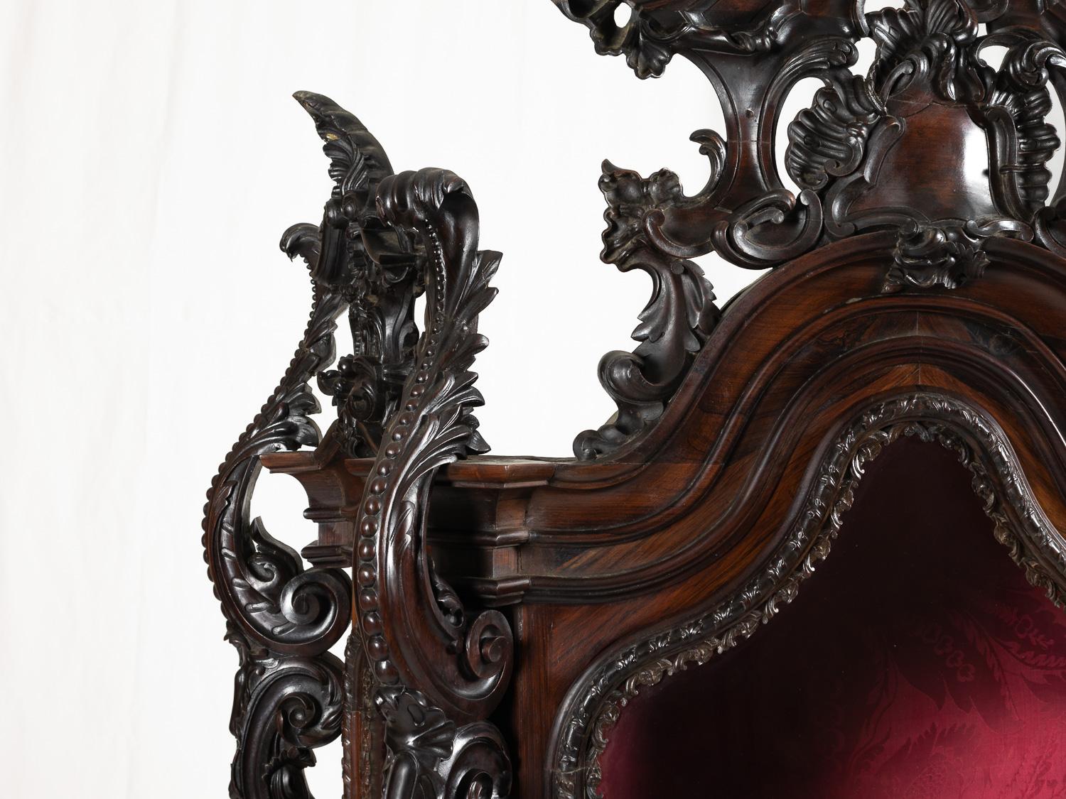 Rare Baroque Showcase with podium, 18th Century For Sale 13