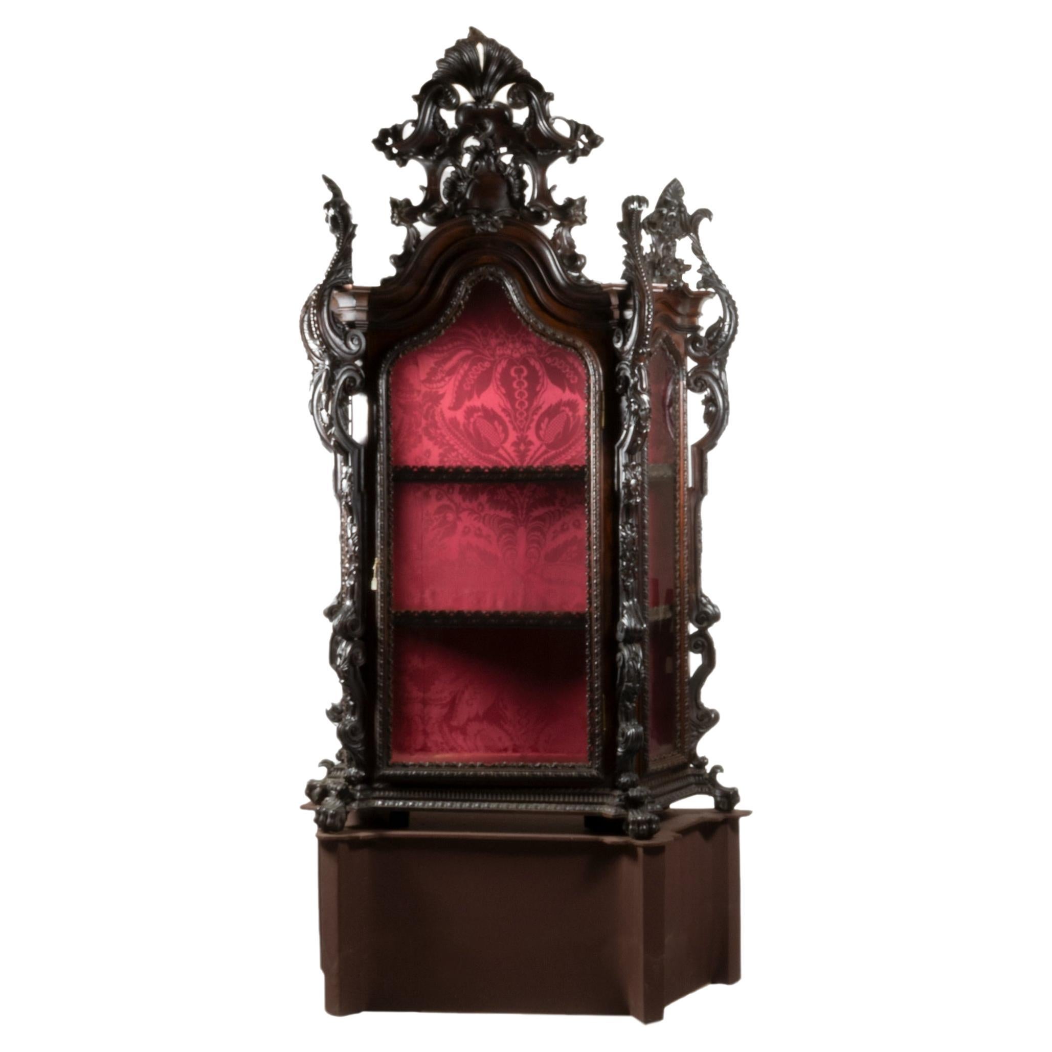 Rare Baroque Showcase with podium, 18th Century For Sale