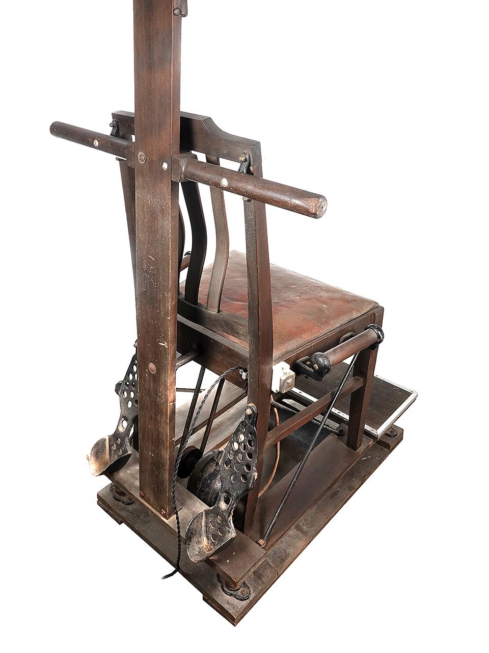 Rare Battle Creek Vibratory Chair, ca. 1900 In Good Condition In Peekskill, NY