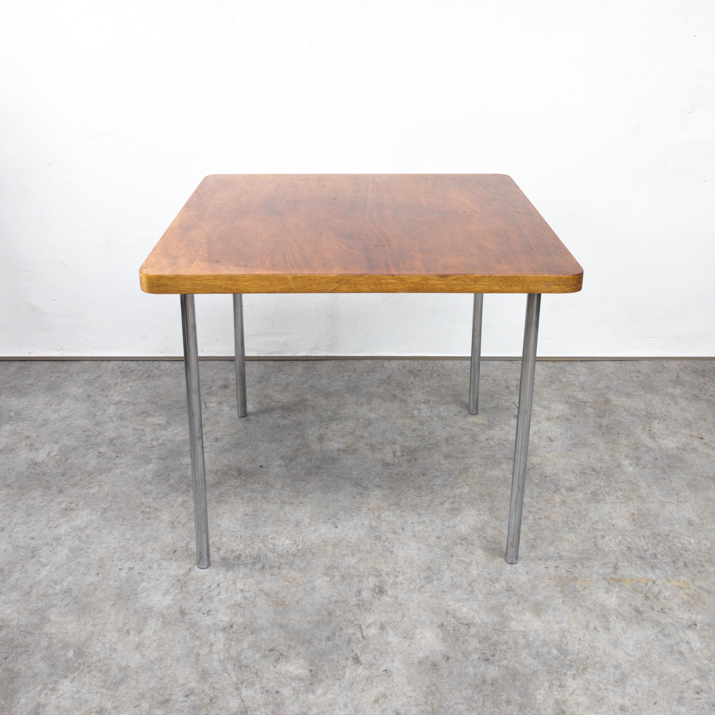 Milieu du XXe siècle Rare table de salle à manger Bauhaus Thonet B 14 par Marcel Breuer  en vente