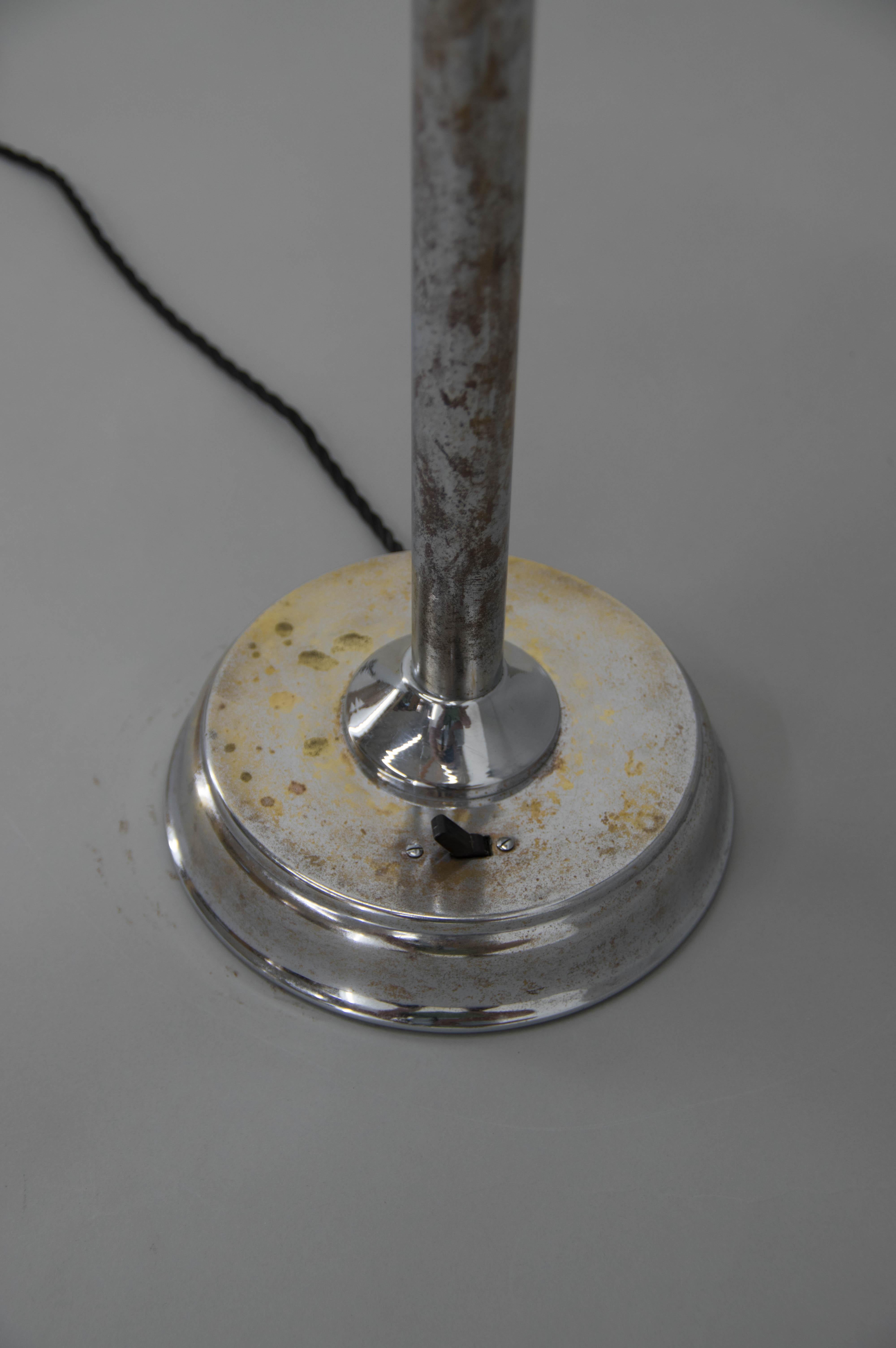 Steel Rare Bauhaus Floor or Table Lamp The Luminator, 1920s For Sale