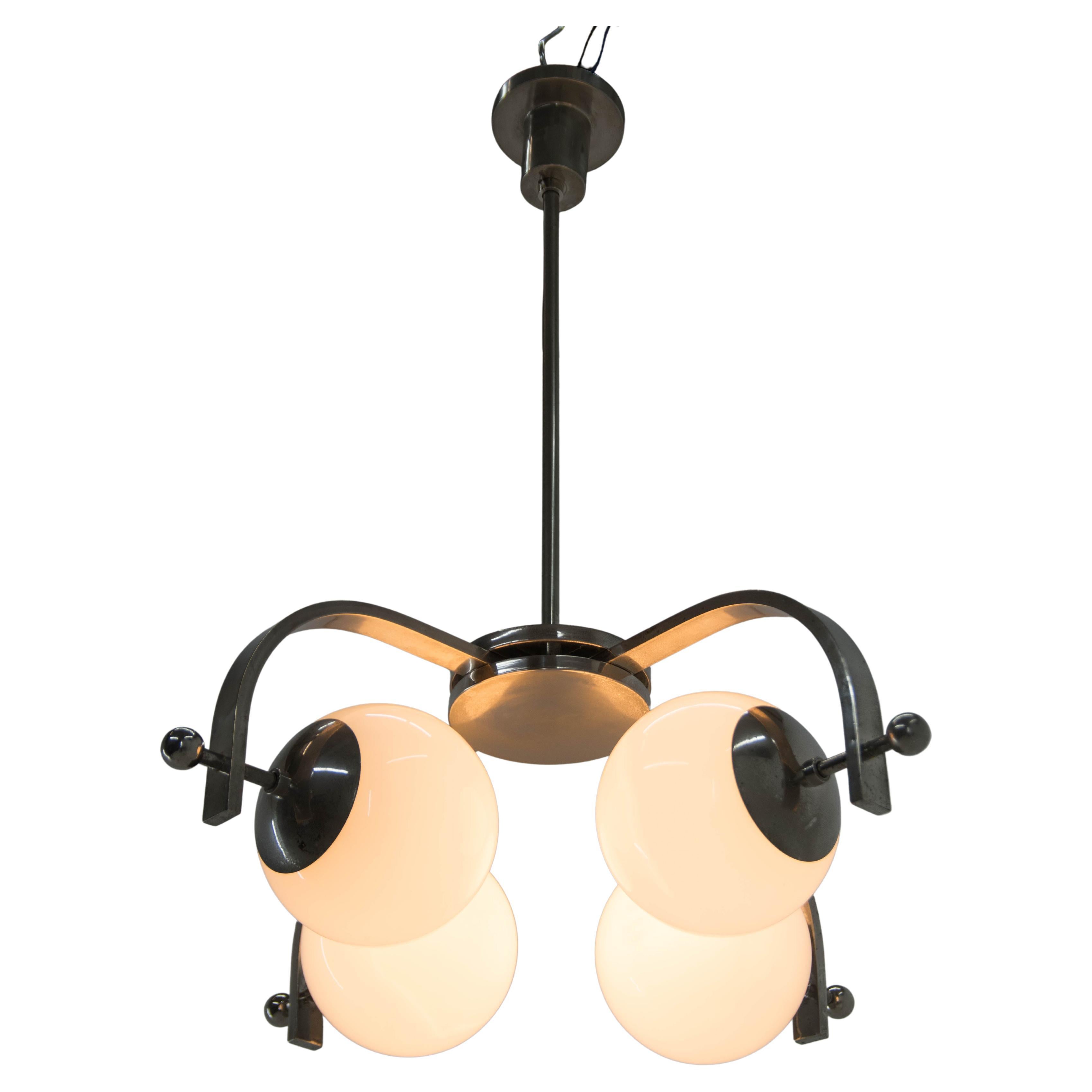 Raro lampadario Bauhaus nichelato, anni '30