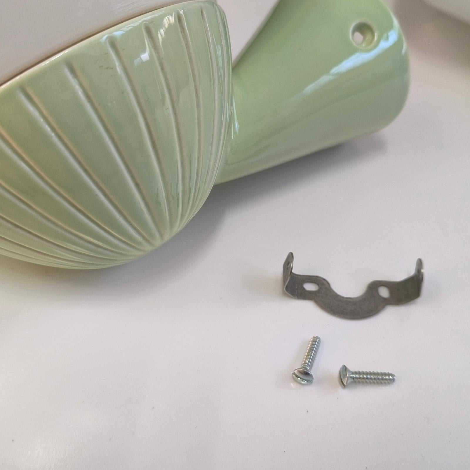 Rare Bauhaus Pistachio Green Ceramic Bathroom Lights, by Gunnar Nylund for Ifö In Excellent Condition For Sale In Bochum, NRW