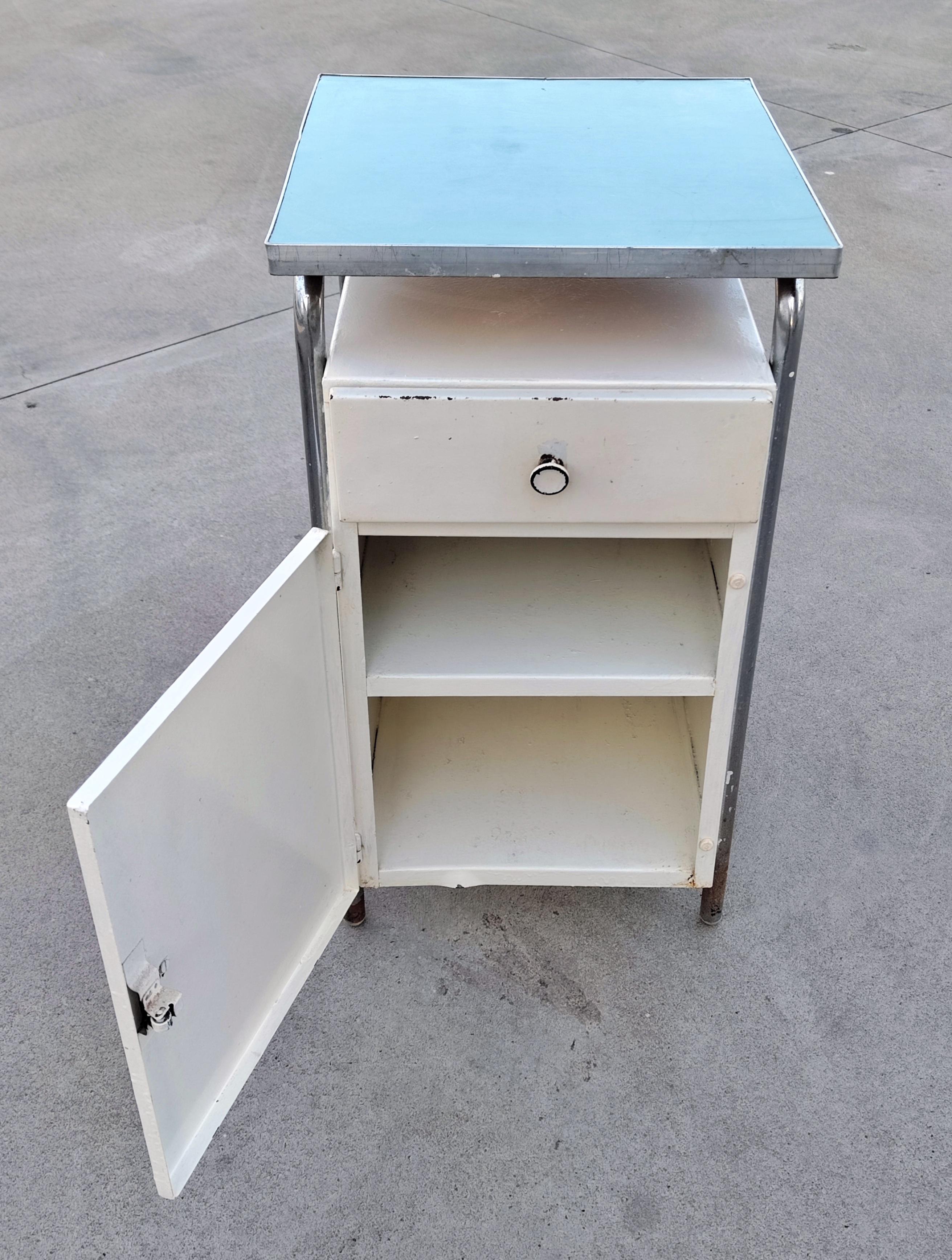 Rare Bauhuas Hospital Bedside Table or Nightstand, Yugoslavia, 1930s In Fair Condition For Sale In Beograd, RS