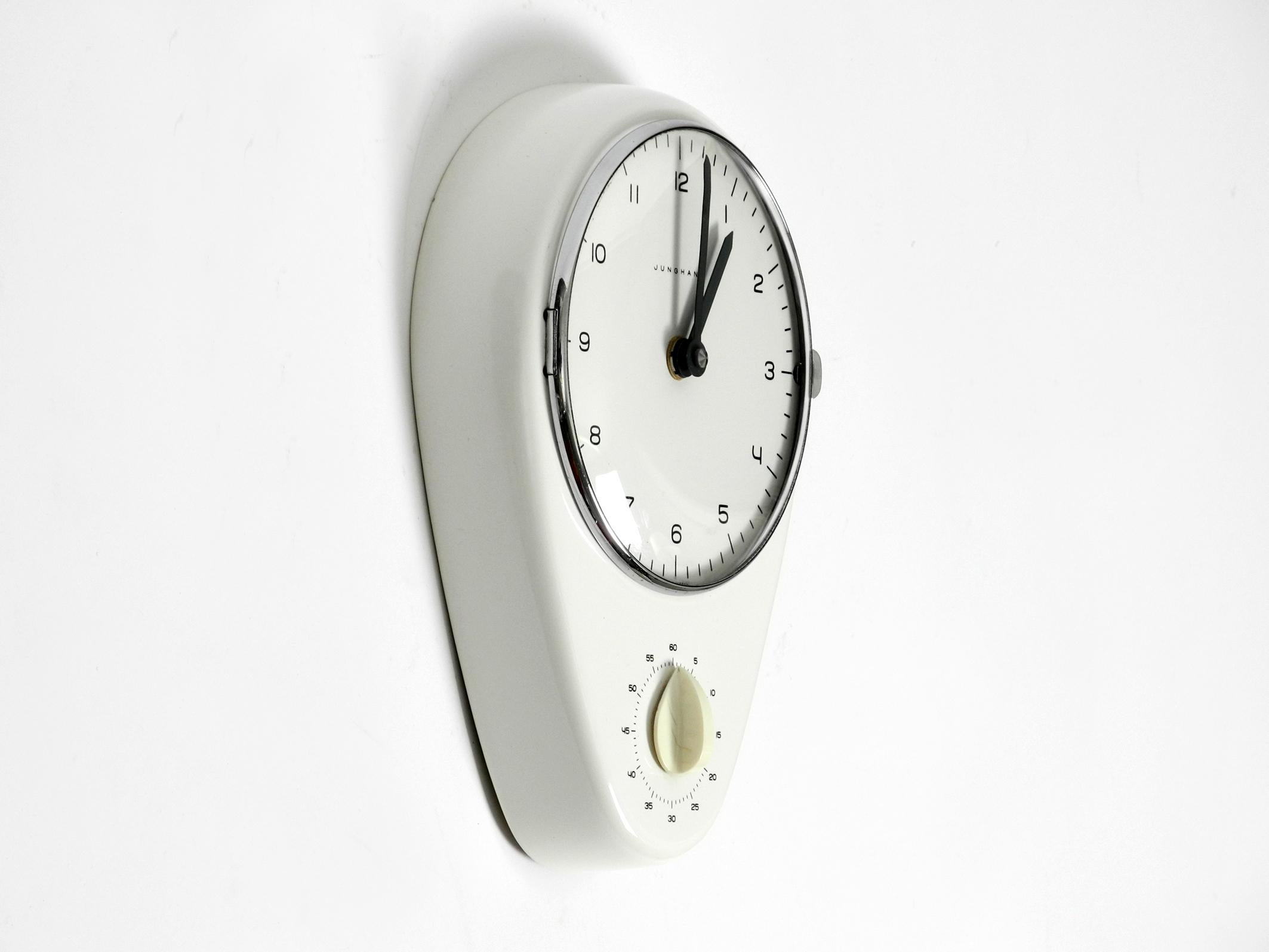 Rare, beautiful battery-operated Mid Century wall clock by Max Bill for Junghans 7