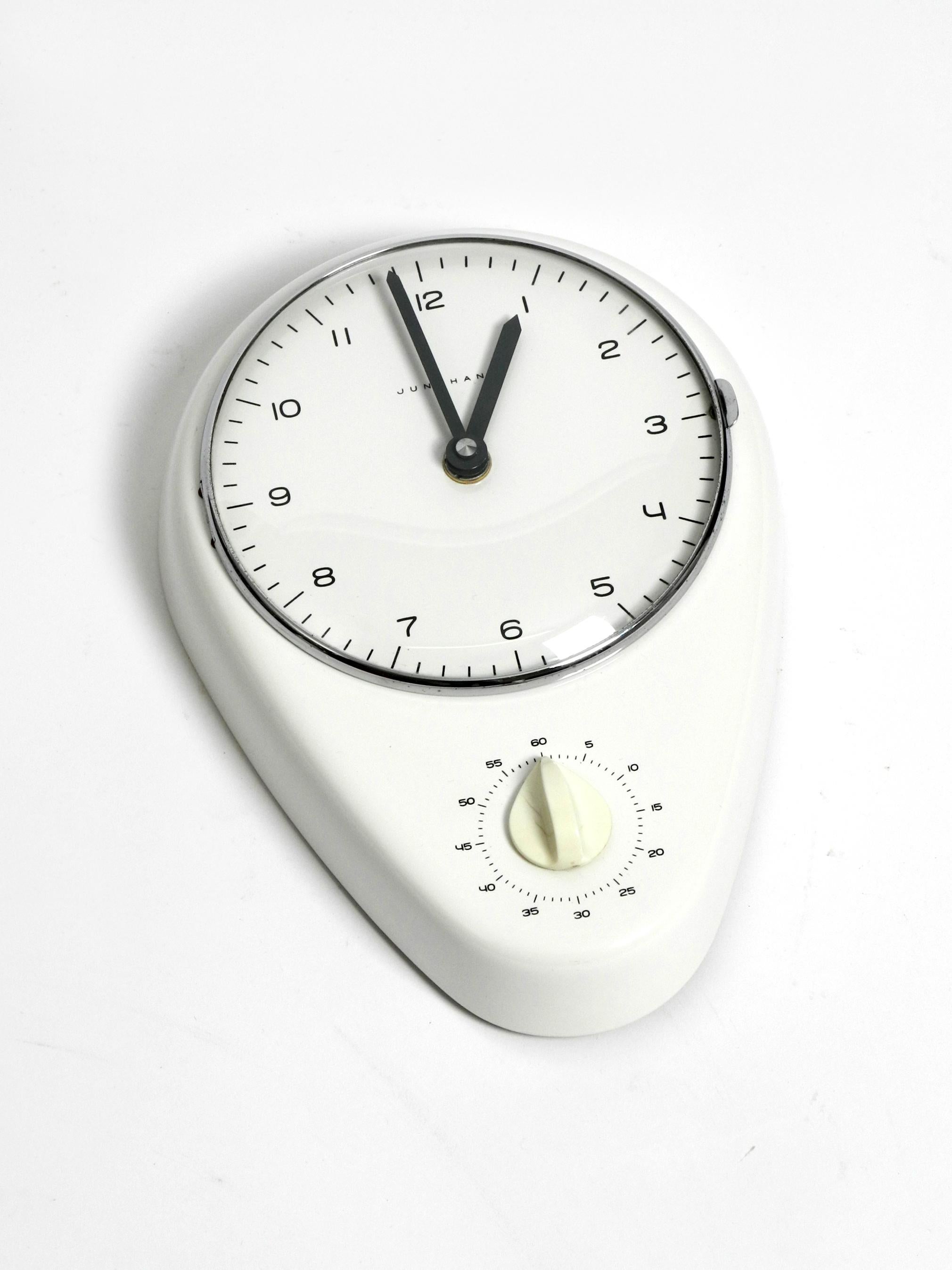 Rare, beautiful battery-operated Mid Century wall clock by Max Bill for Junghans 8