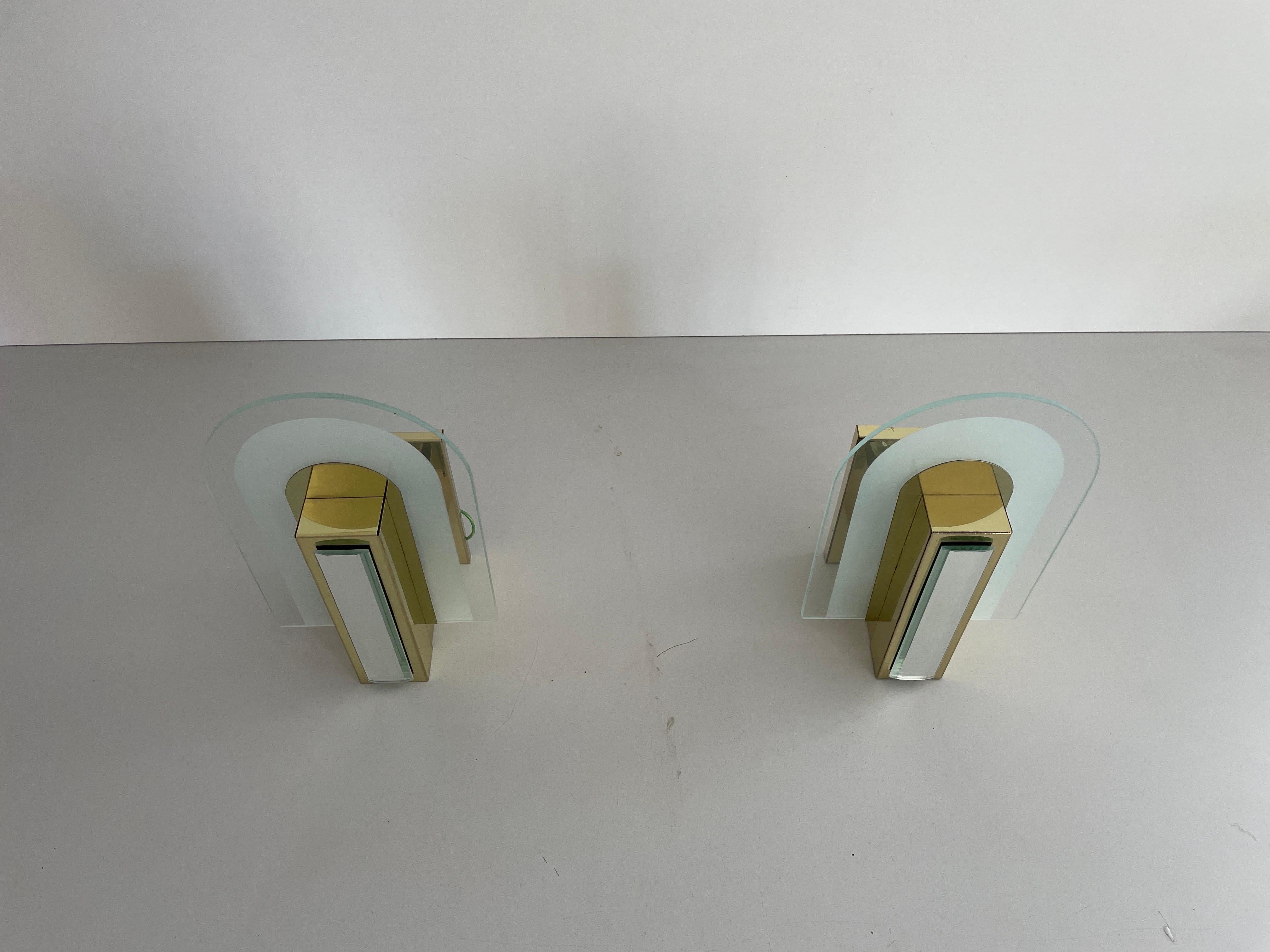 Seltene schöne Metall & Glas Paar Wandleuchter, 1970er, Deutschland im Angebot 2