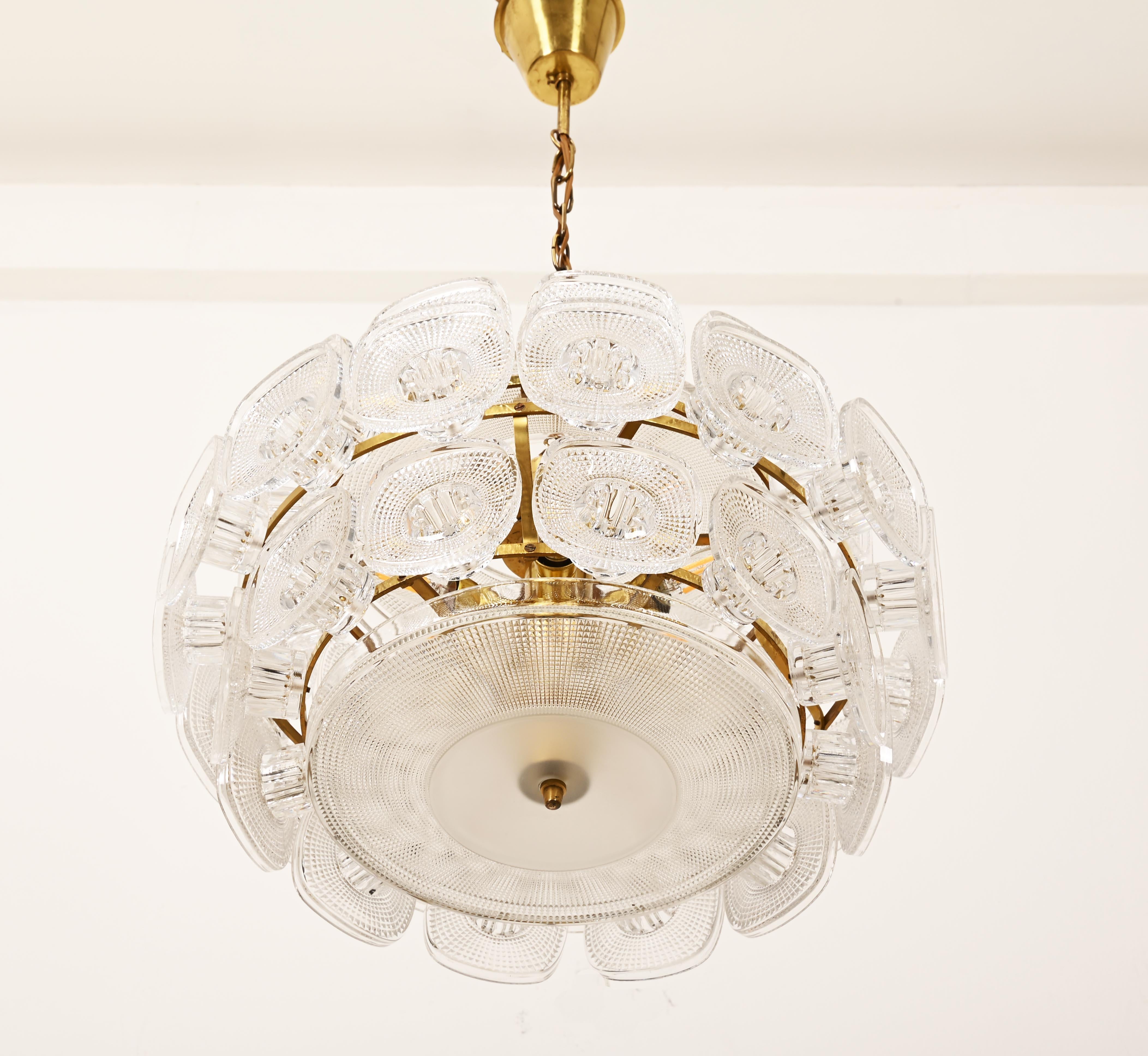 Scandinavian Modern Rare Beautiful Vineta Chandelier by Kjell Blomberg from the 1960s For Sale