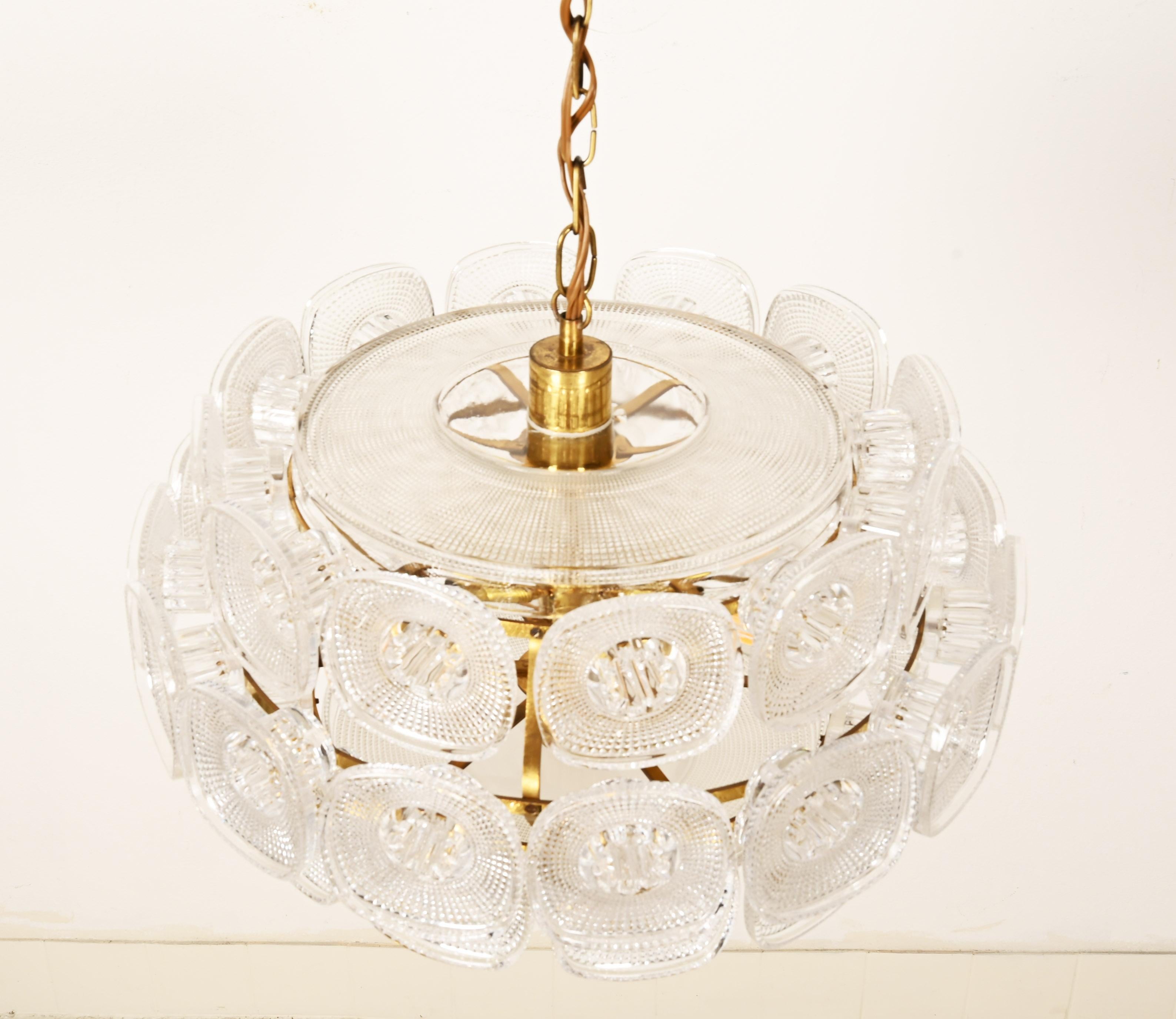 Gold Plate Rare Beautiful Vineta Chandelier by Kjell Blomberg from the 1960s For Sale