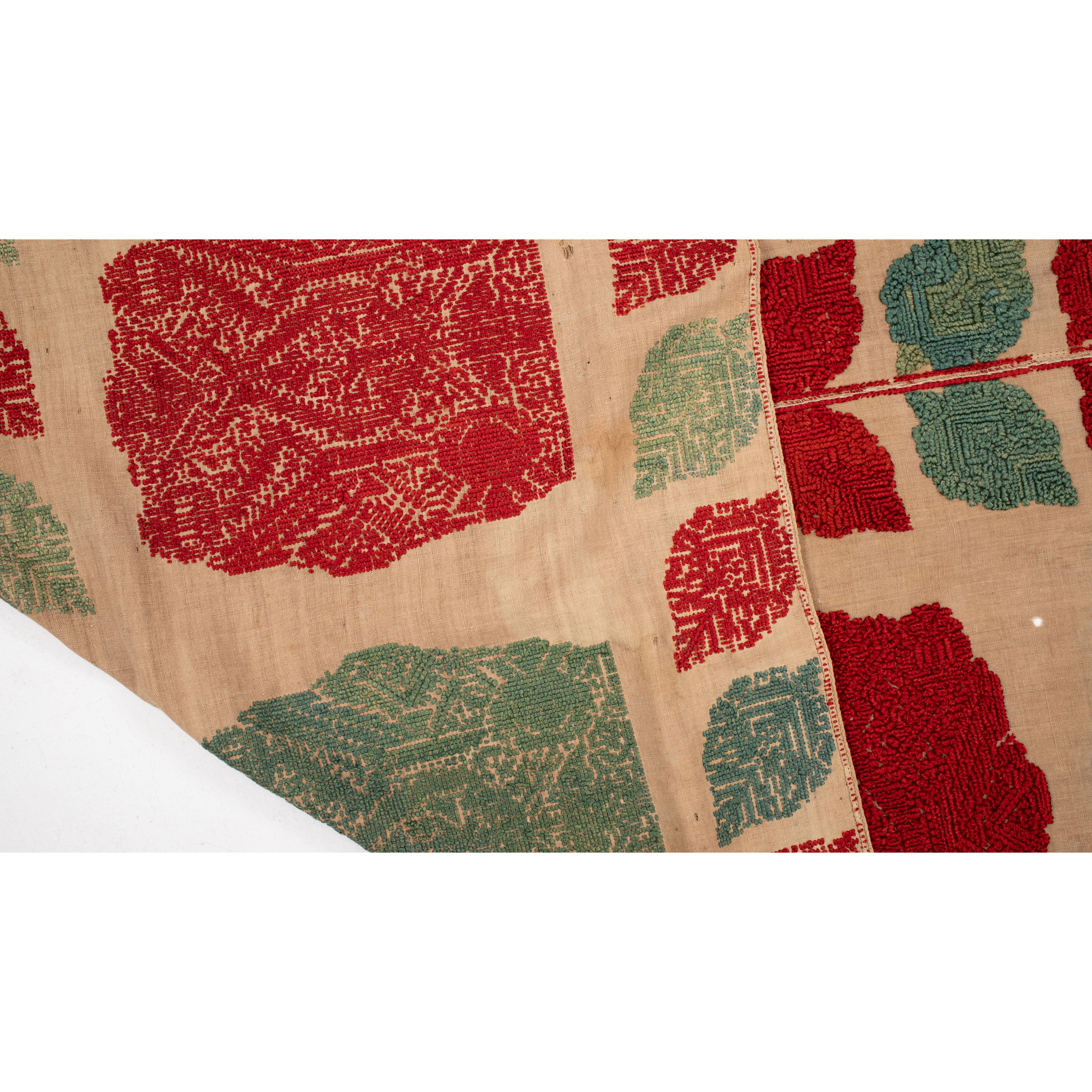 Rare broderie de tente de lit de Rhodes, Grèce, 18e siècle en vente 4