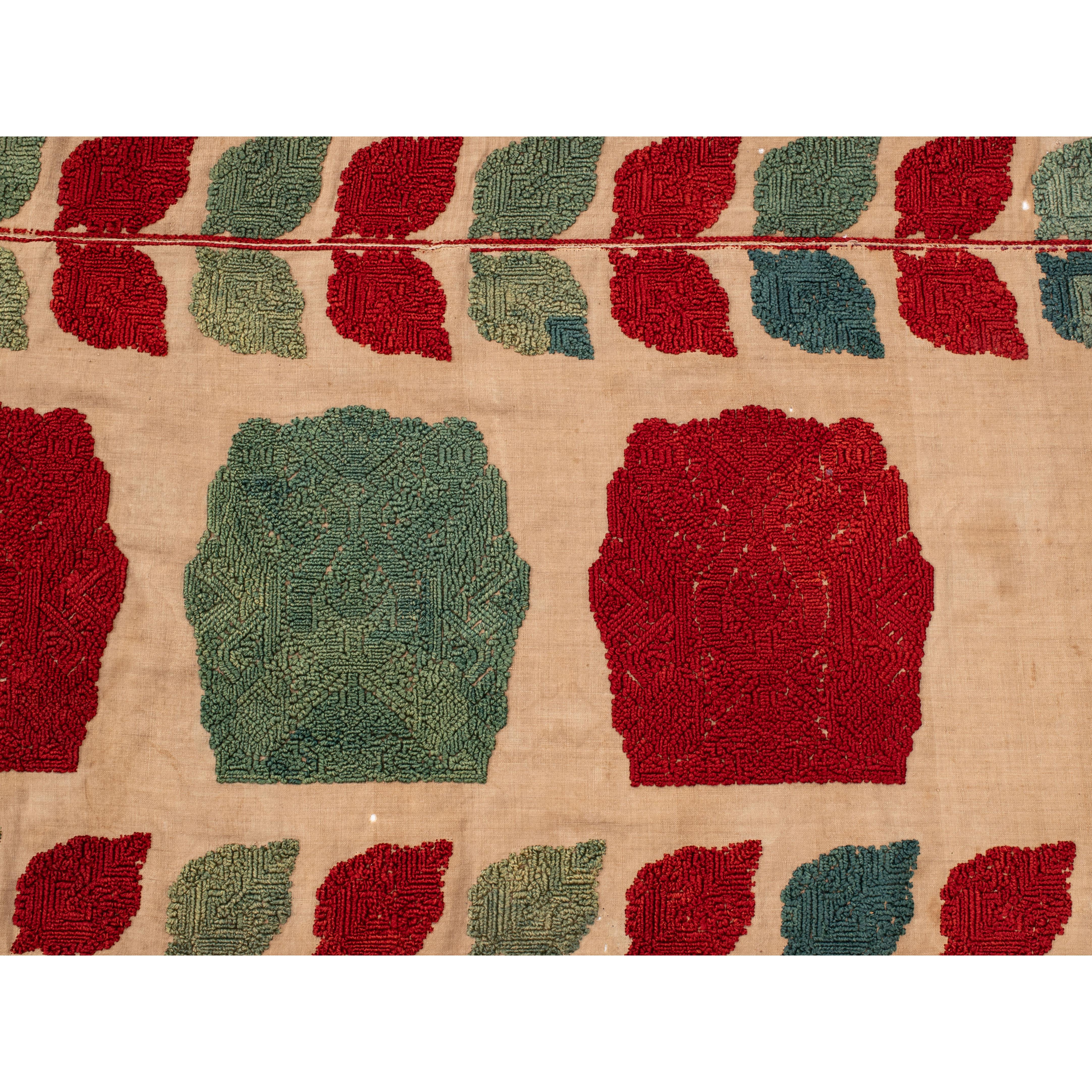 Néo-grec Rare broderie de tente de lit de Rhodes, Grèce, 18e siècle en vente
