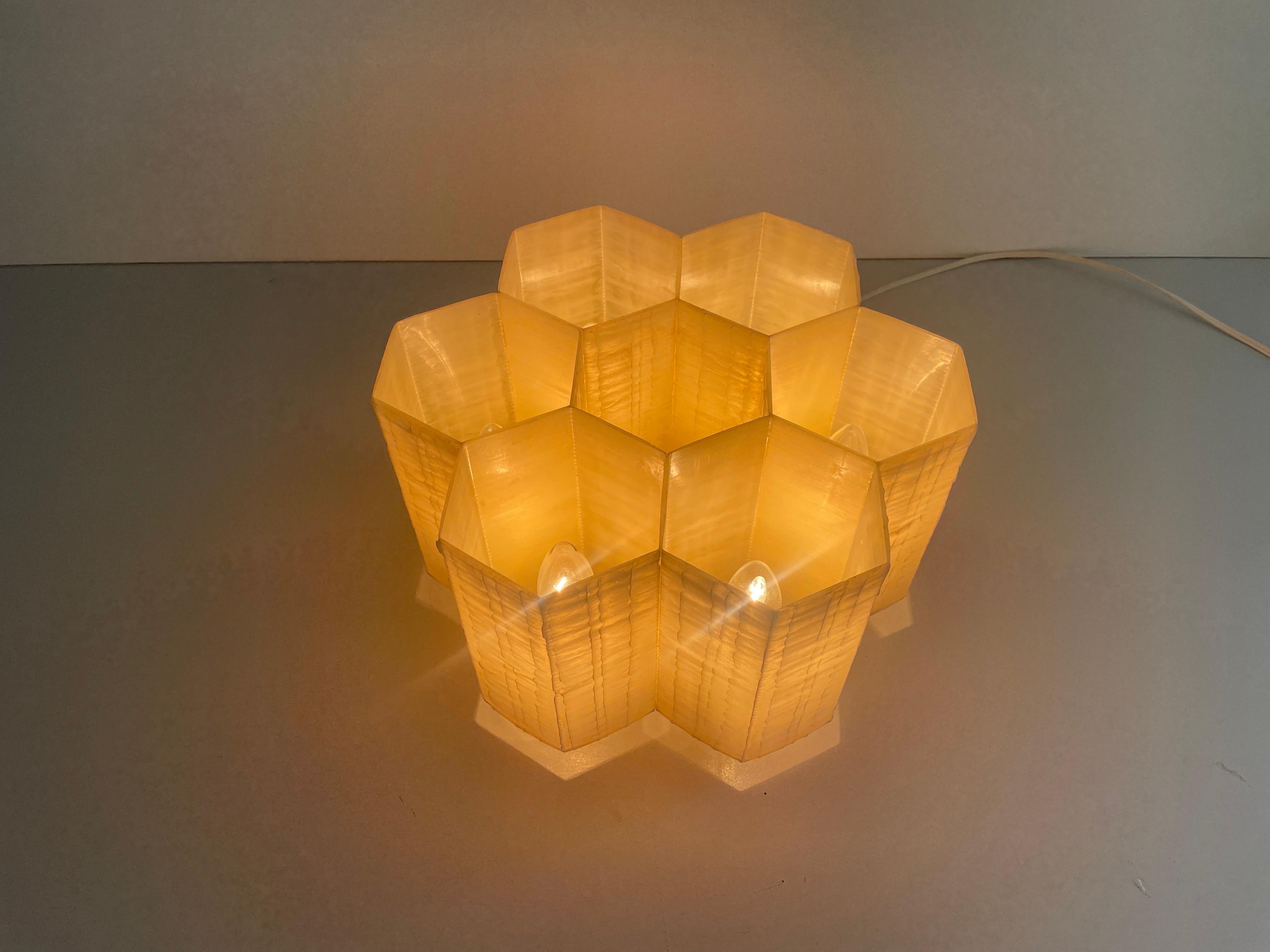 Rare Bee Honeycomb Design Fiberglass Flush Mount Light, 1960s, Allemagne en vente 8