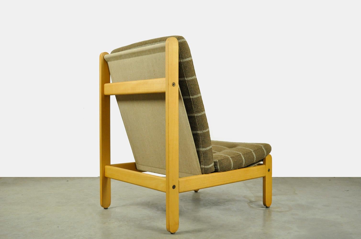 Danish Rare beech easy lounge chair by Bernt Petersen for Schiang Furniture, Denmark 60 For Sale