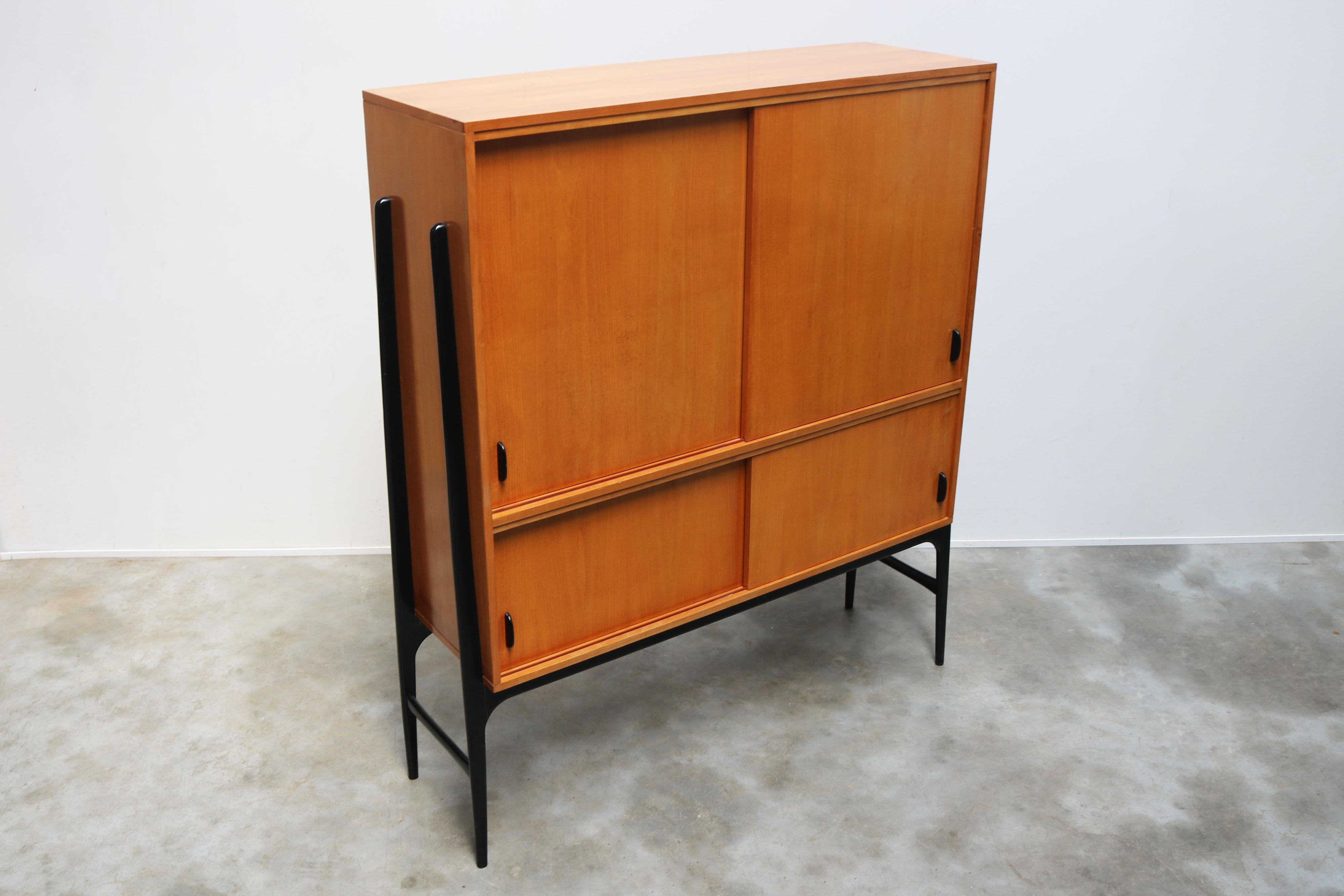 Belge Rare buffet belge du milieu du siècle dernier par Alfred Hendrickx pour Belform 1958 en vente
