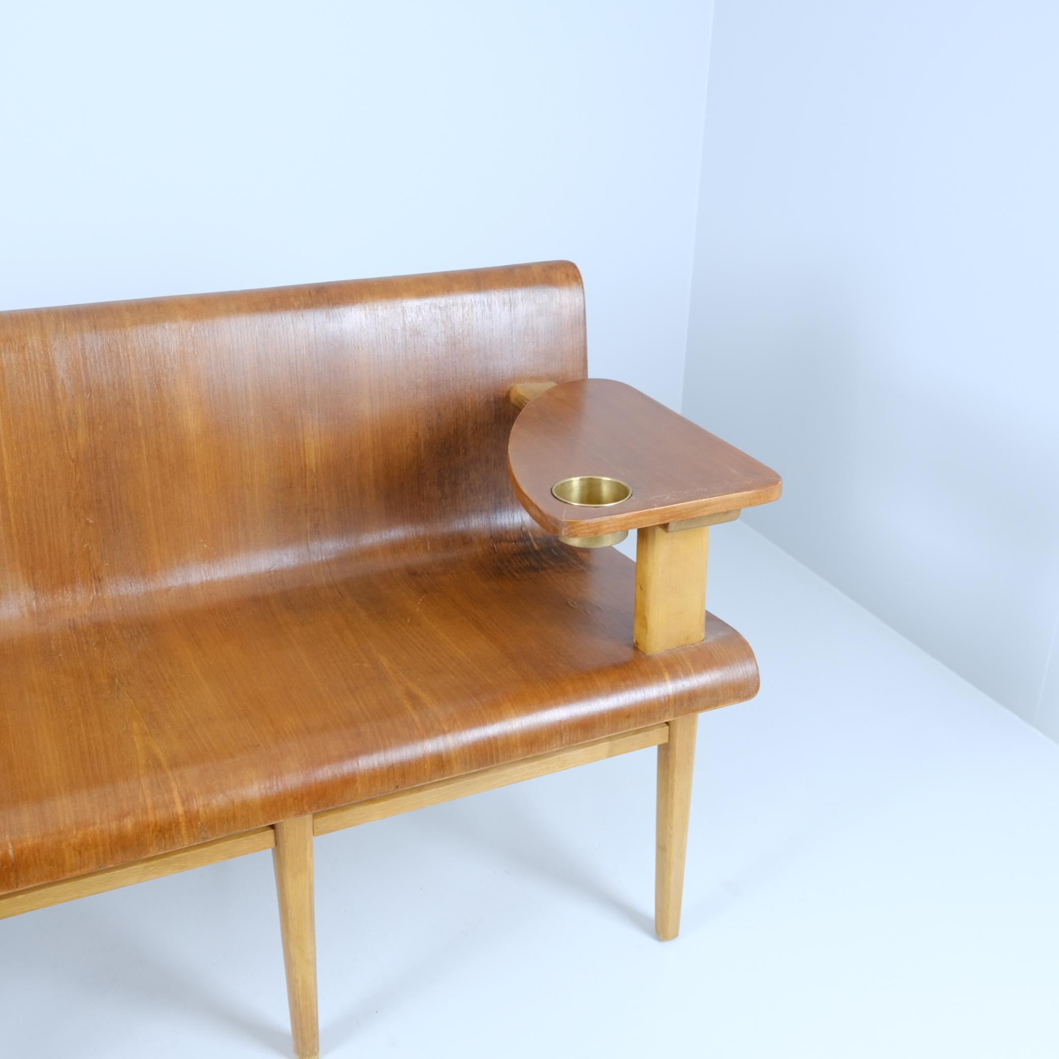 Scandinave moderne Rare banc en Wood Wood par l'architecte Risto V. Luukkonen, Vakiopuu Oy 1950s en vente