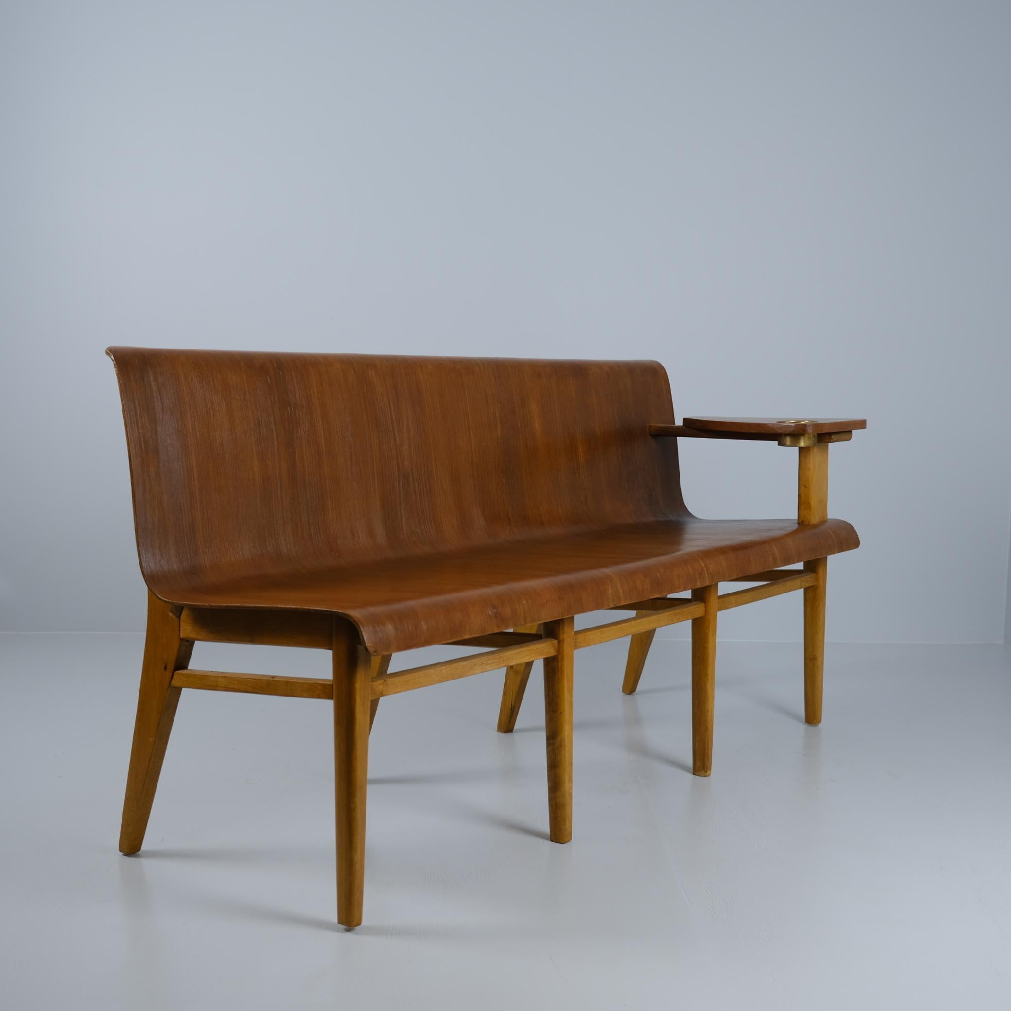 Rare banc en Wood Wood par l'architecte Risto V. Luukkonen, Vakiopuu Oy 1950s en vente 1