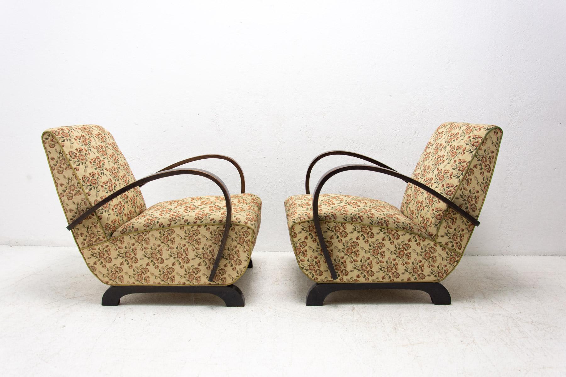 20th Century Rare Bentwood Armchairs by Jindřich Halabala, 1950's
