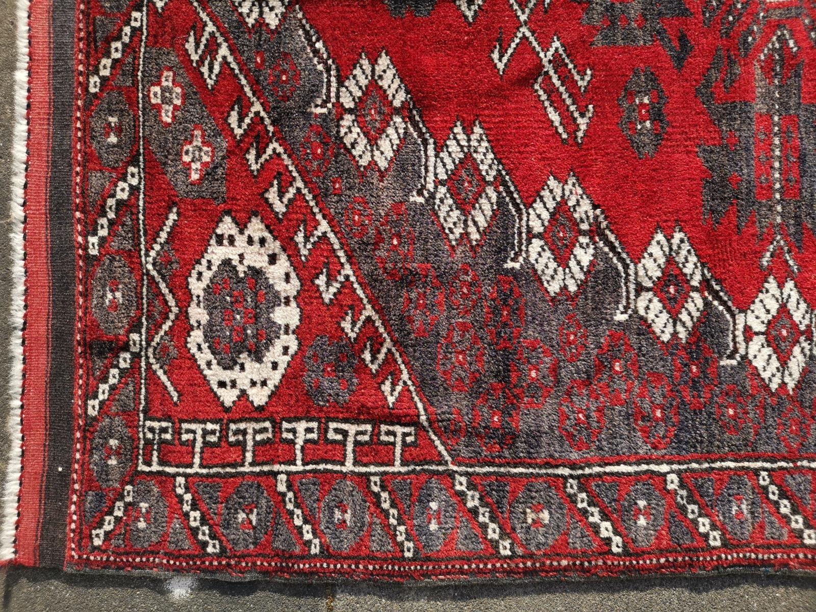 Seltener Antiker Bergama Kiz Teppich Türkei Rot Grau (20. Jahrhundert) im Angebot