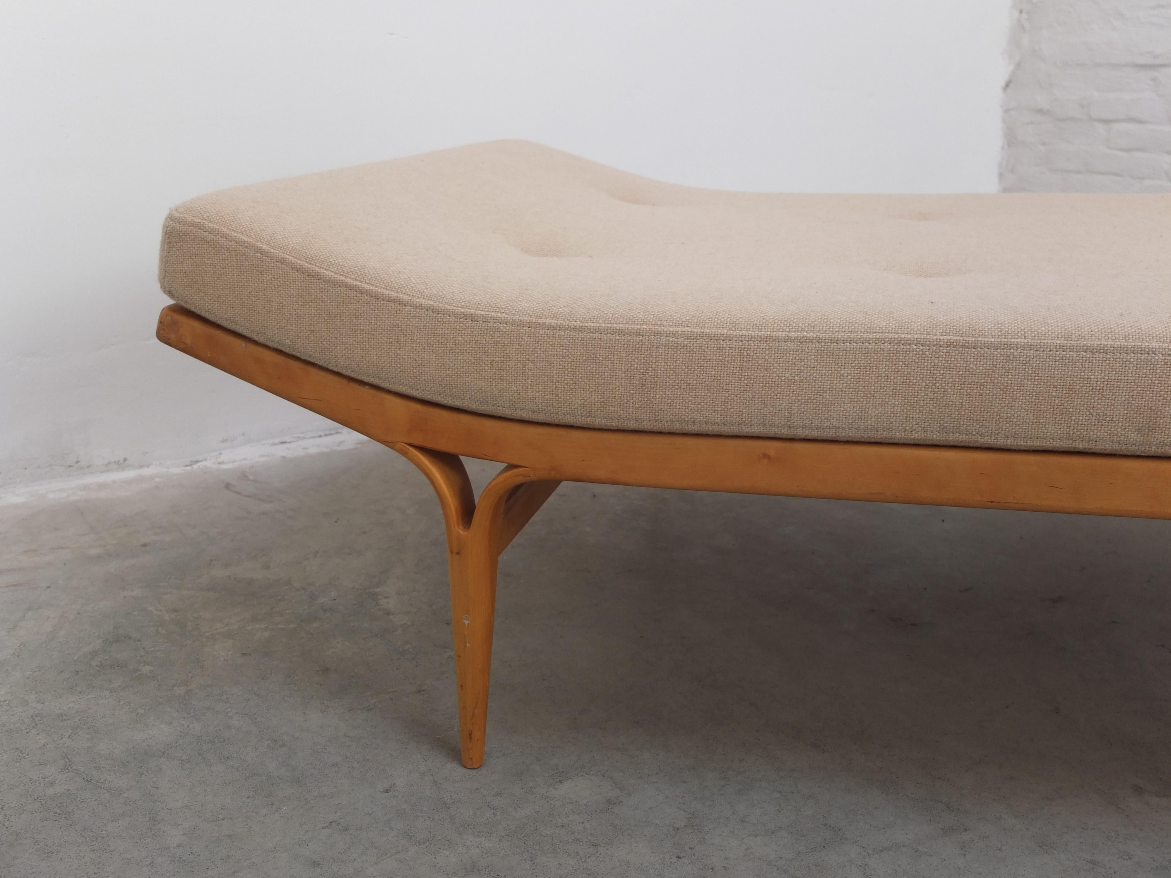 Rare 'Berlin' Daybed by Bruno Mathsson for Karl Mathsson, 1957 For Sale 3