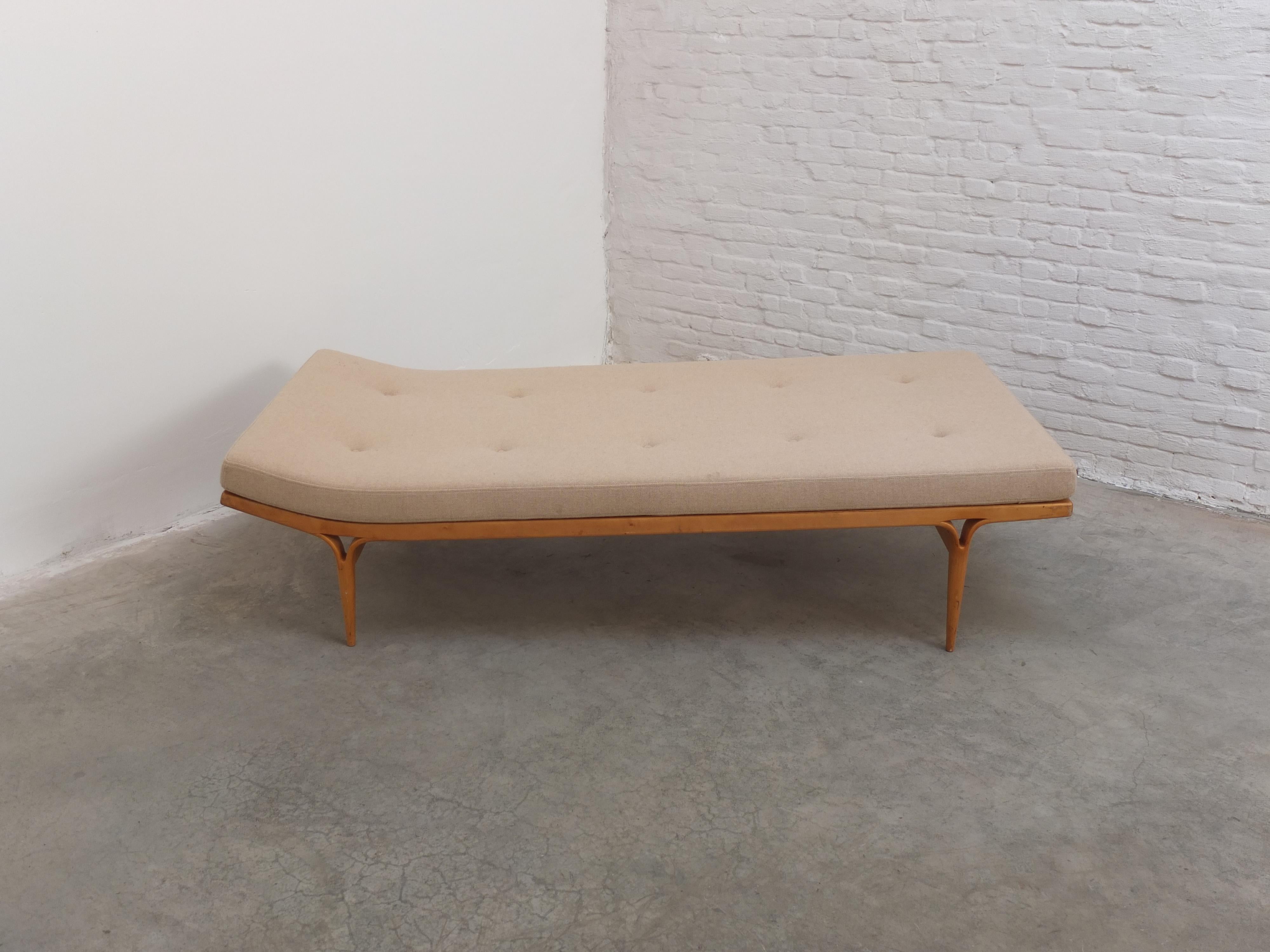 Rare 'Berlin' Daybed by Bruno Mathsson for Karl Mathsson, 1957 For Sale 2
