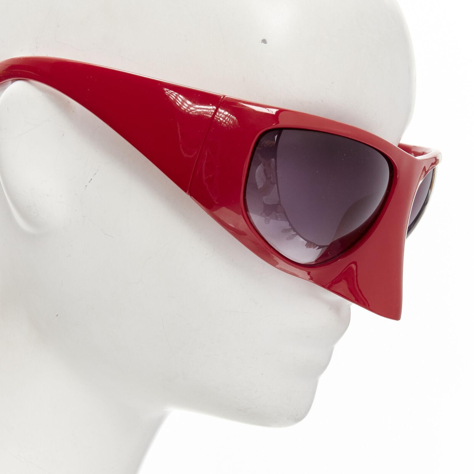 rare BERNARD WILLHELM LINDA FARROW PW003 red mould nose masked sunglasses For Sale 1