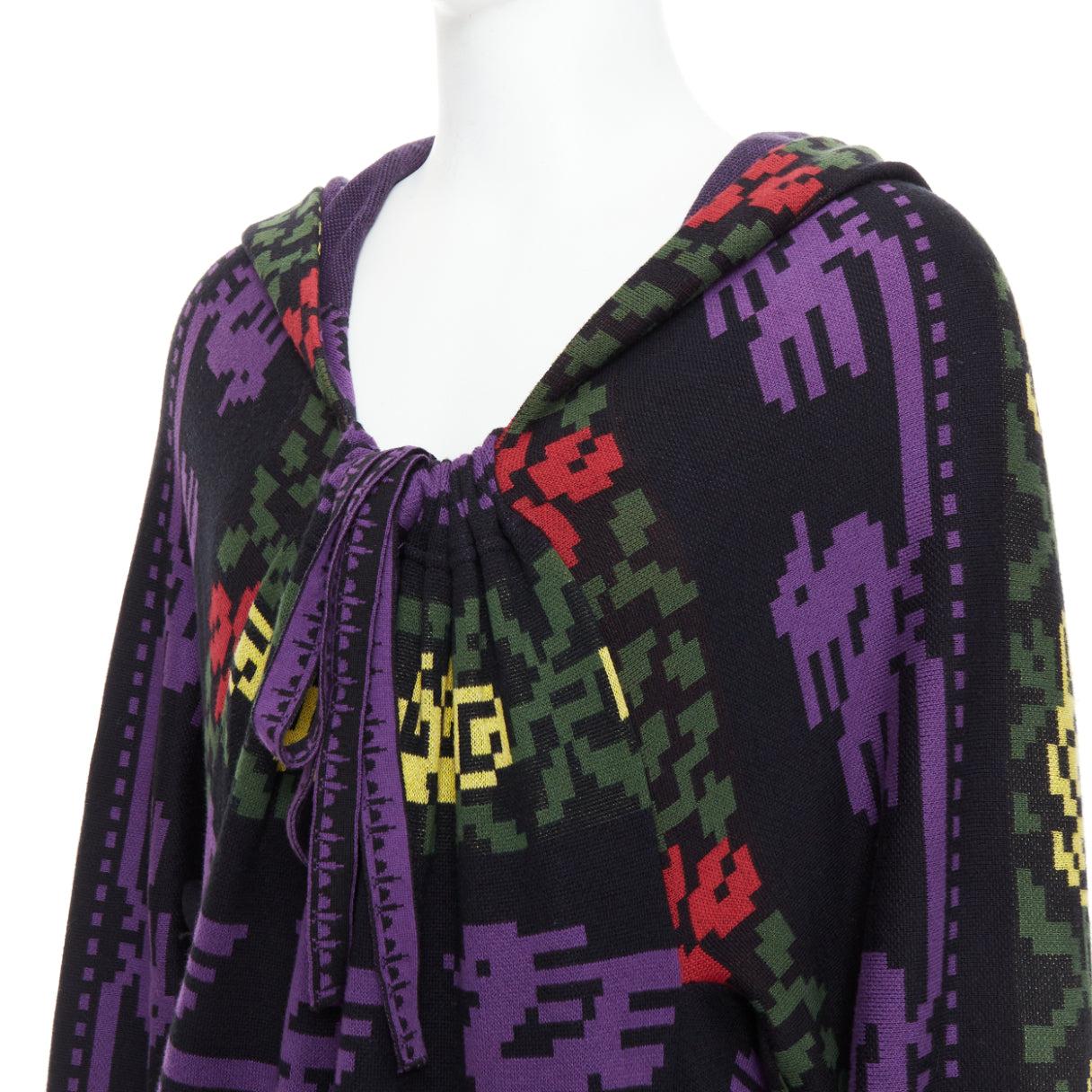 selten BERNHARD WILLHELM Vintage mehrfarbiger Pixeldruck Pullover mit Kordelzug L
Referenz: PRWU/A00144
Marke: Bernhard Willhelm
MATERIAL: Wolle, Baumwolle
Farbe: Multicolour, Schwarz
Muster: Abstrakt
Verschluss: Kordelzug
Zusätzliche Details: