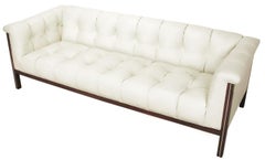 Rare canapé à l'anglaise Bert England pour Interior Crafts en fausse autruche et acajou