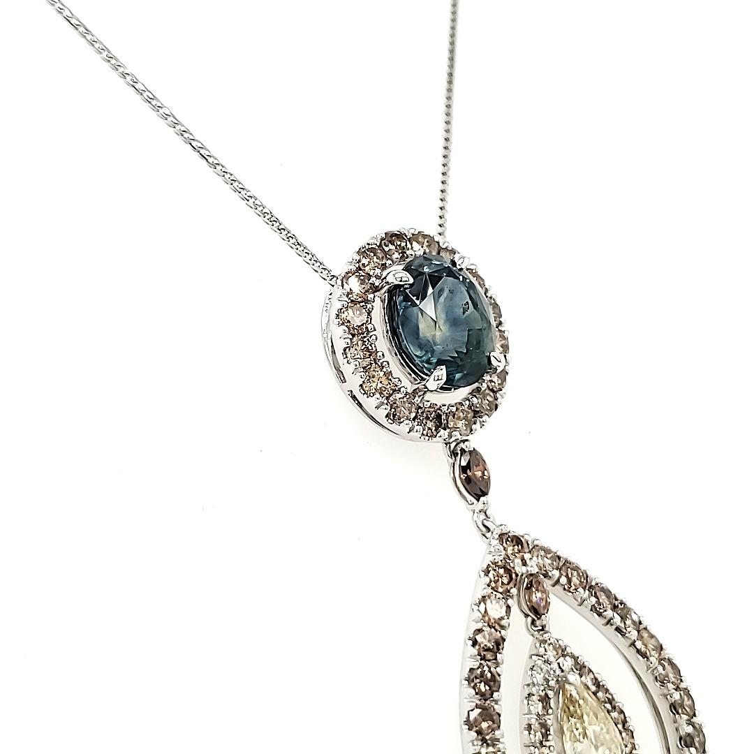 Round Cut Rare Bi-colored Blue-Green Sapphire pendant with diamonds For Sale