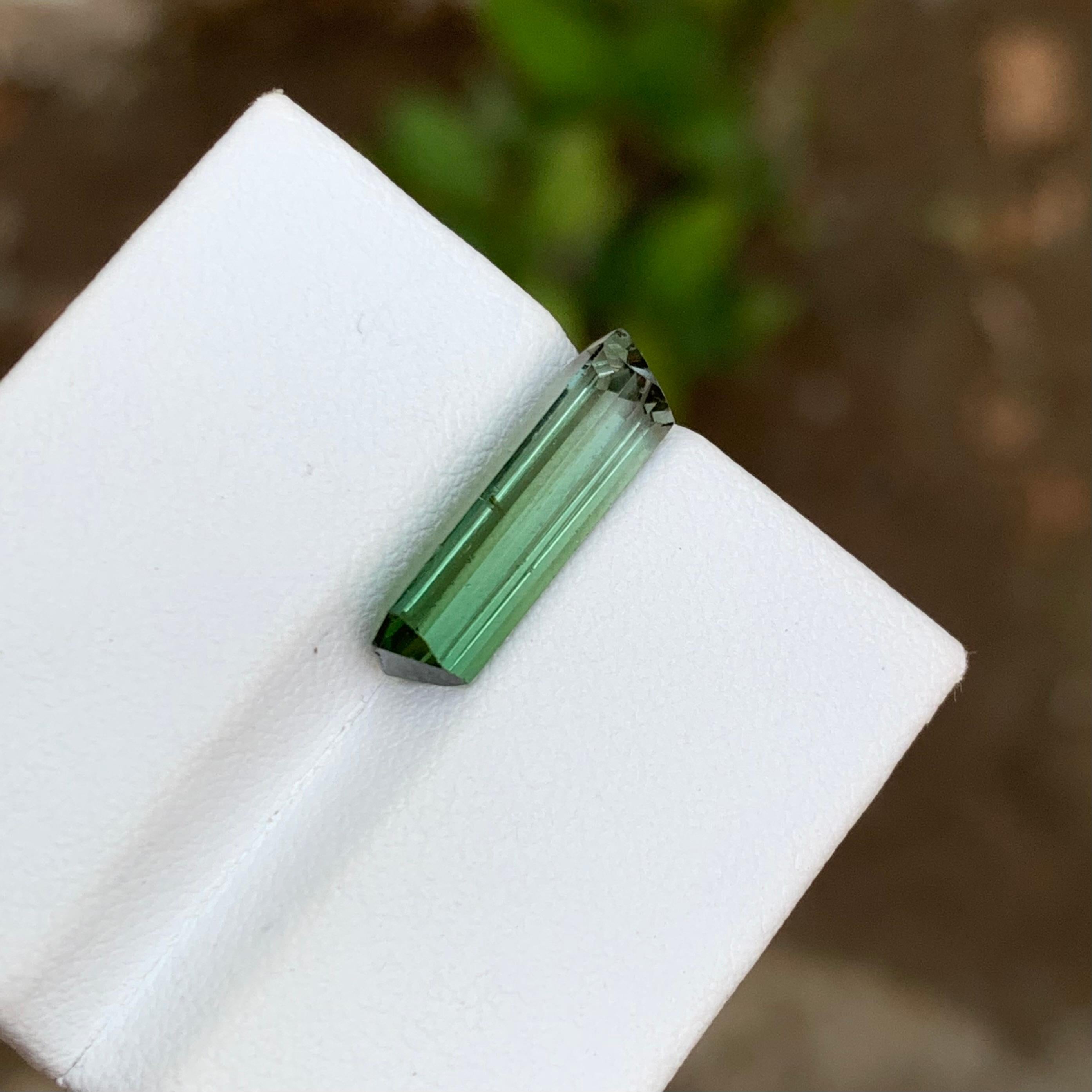 Seltener zweifarbiger natürlicher Turmalin-Edelstein, 4,20 ct Smaragd-Schliff für Ring-Schmuck im Zustand „Neu“ im Angebot in Peshawar, PK