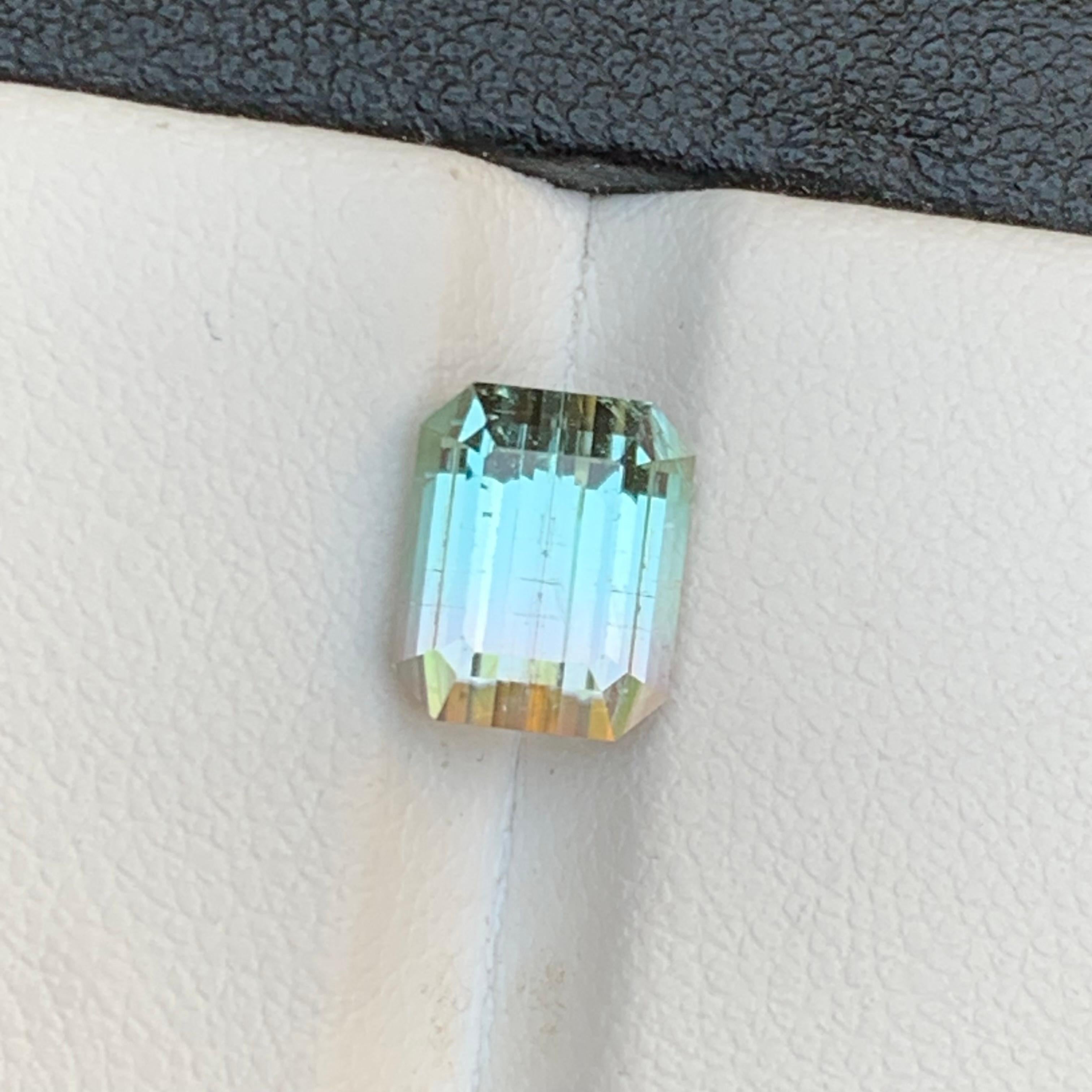 Rare Bicolor Natural Tourmaline Ring Loose Gemstones 3.70 Ct Emerald Cut-Jewelry In New Condition For Sale In Peshawar, PK