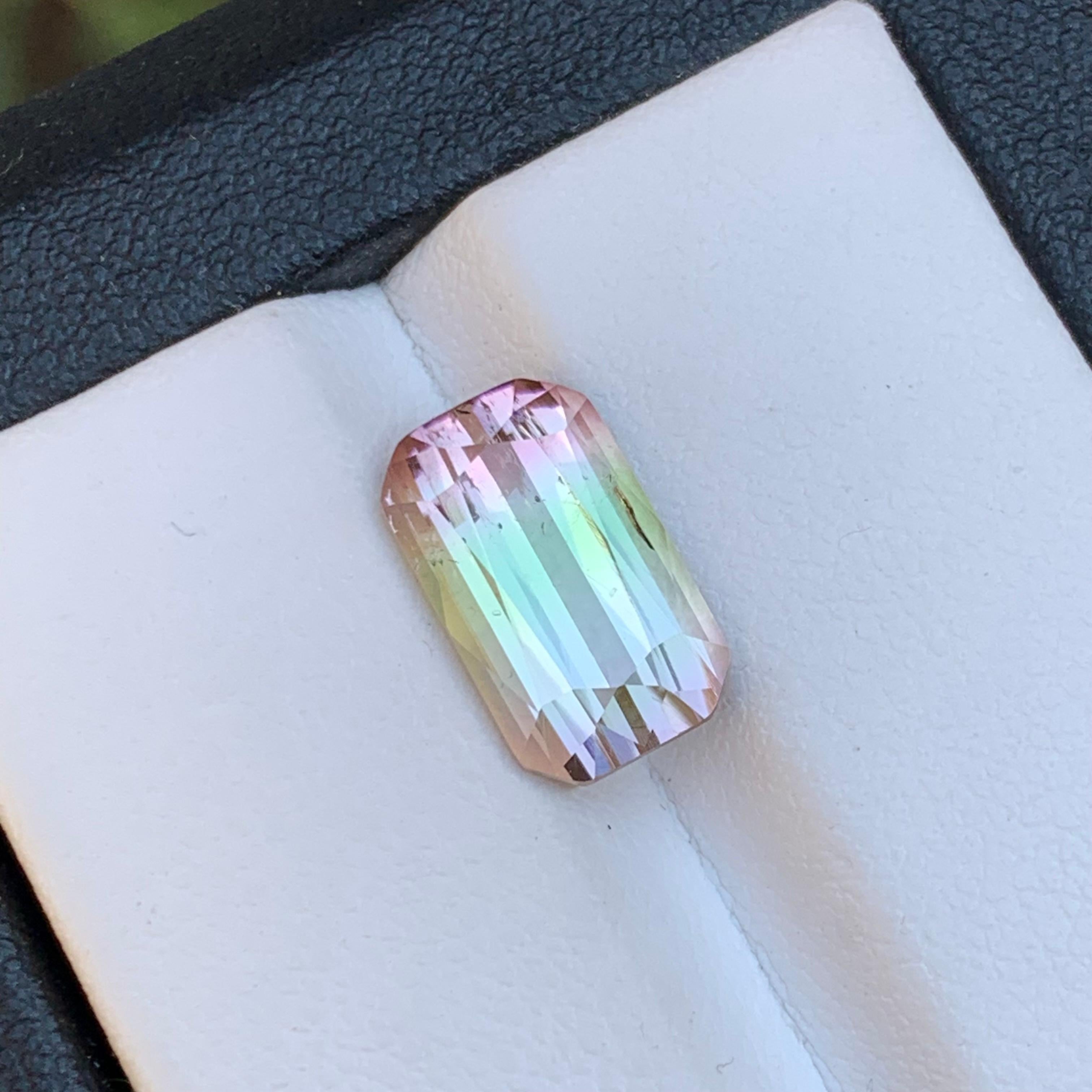 Bague pendentif rare en tourmaline naturelle bicolore taille coussin, pierre précieuse non sertie de 4,45 carats en vente 3