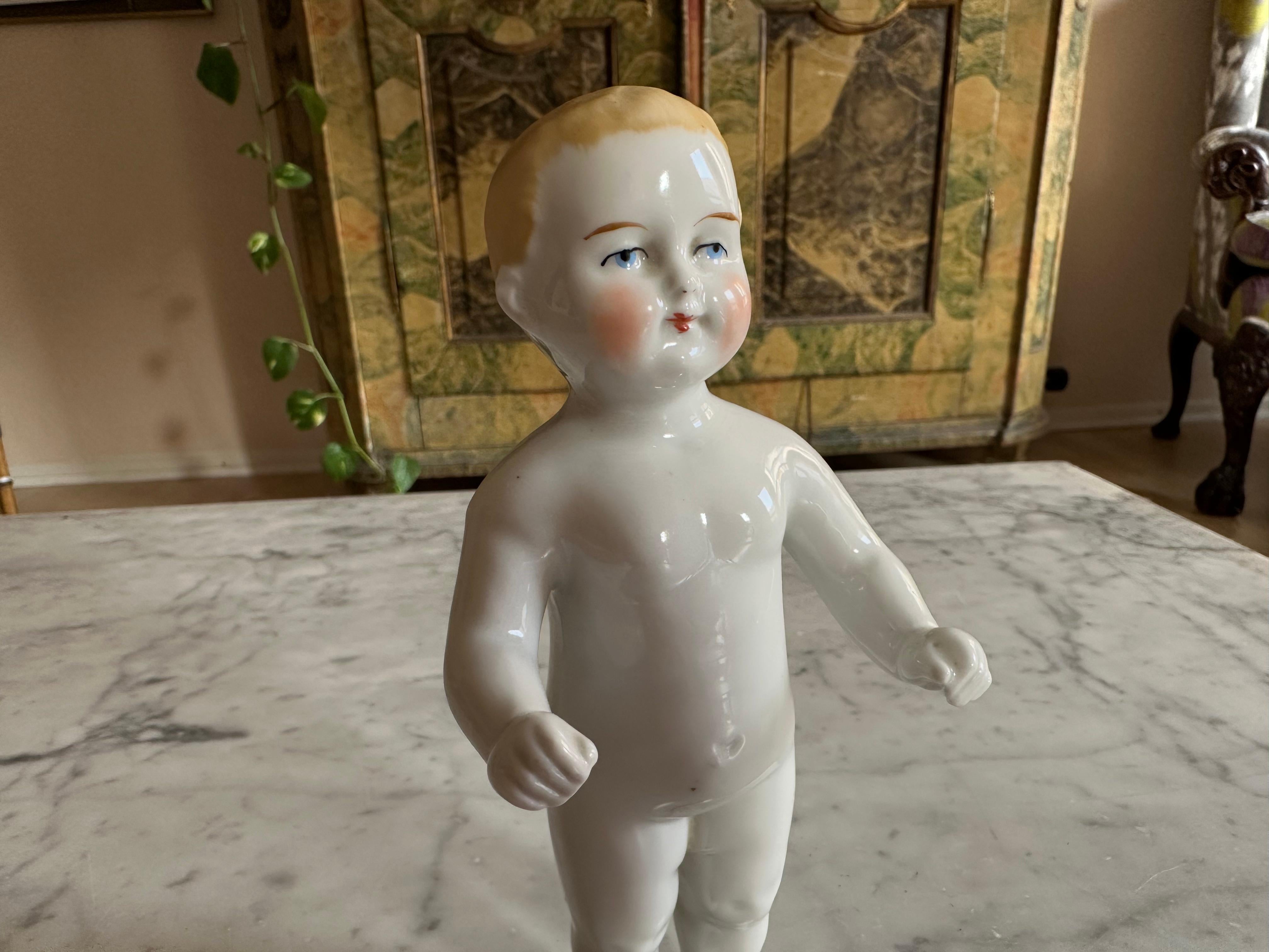Rare Biedermeier Bathing Doll, Porcelain, c. 1820, Germany In Excellent Condition For Sale In Hamburg, DE