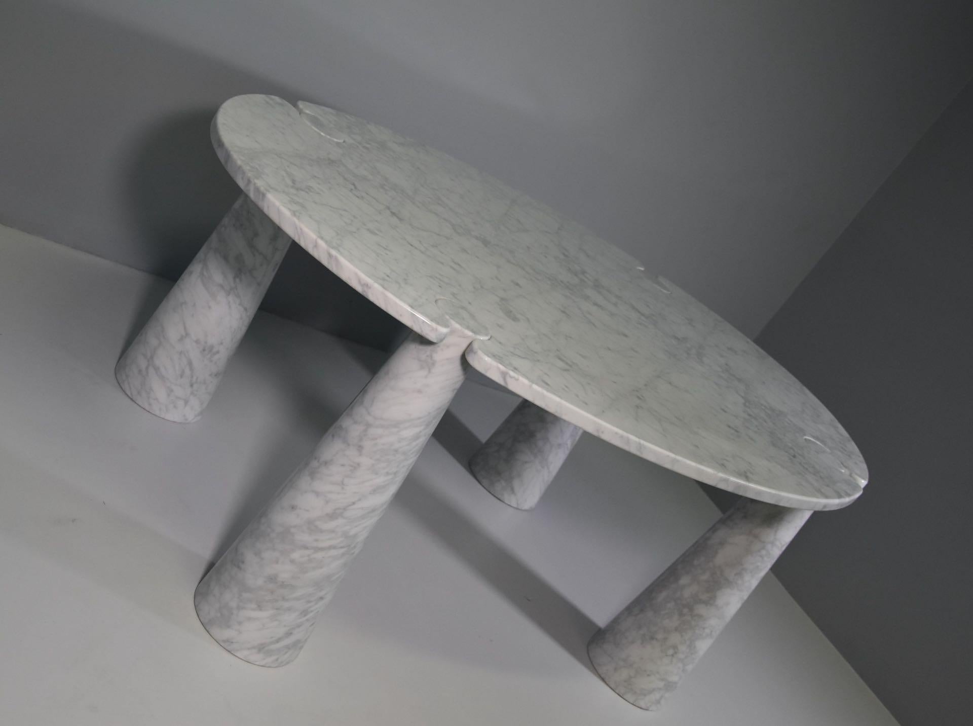 Rare Big Dining Table by Angelo Mangiarotti for Skipper in Carrara Marble For Sale 4