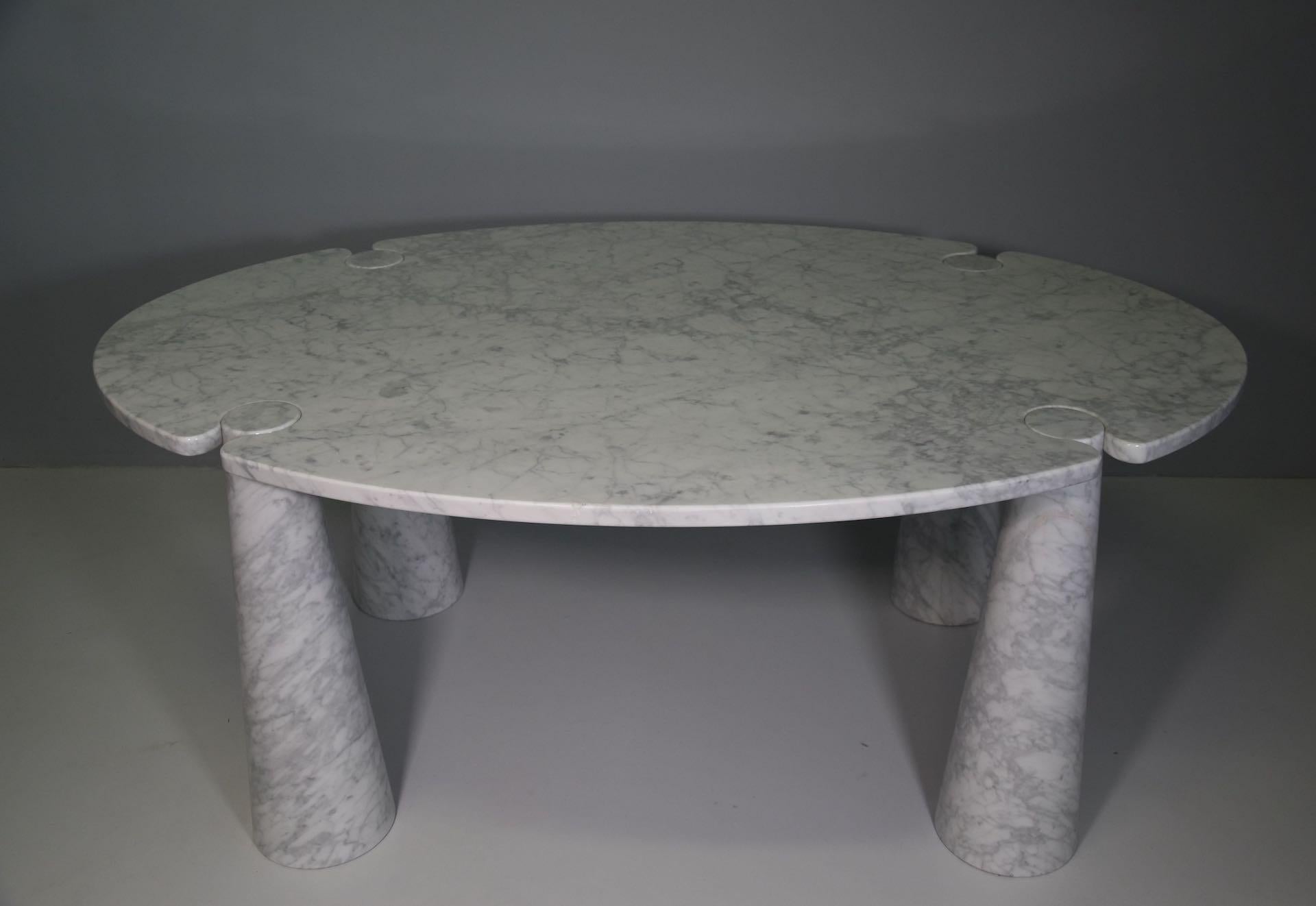 Rare Big Dining Table by Angelo Mangiarotti for Skipper in Carrara Marble For Sale 5