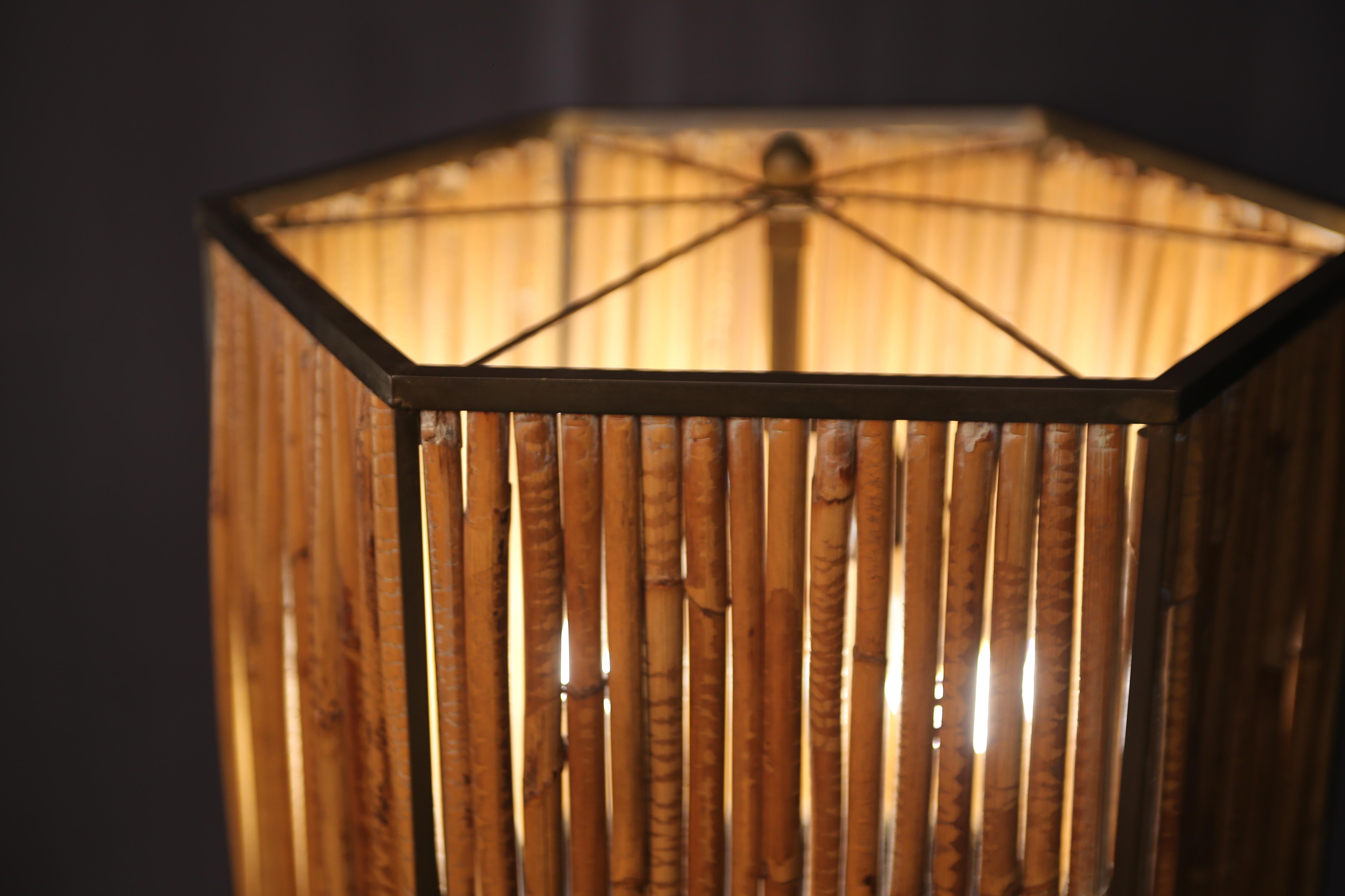 Autre Rare grande lampe de table en céramique  Bambou et laiton, Italie, 1970 en vente