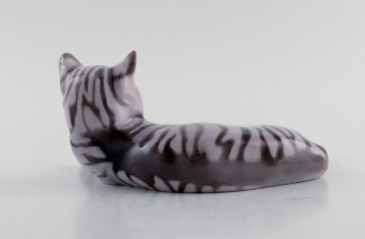 Seltene Bing & Grndahl-Porzellanfigur, sterbende Katze, Modellnummer 2236 im Zustand „Hervorragend“ im Angebot in Copenhagen, DK