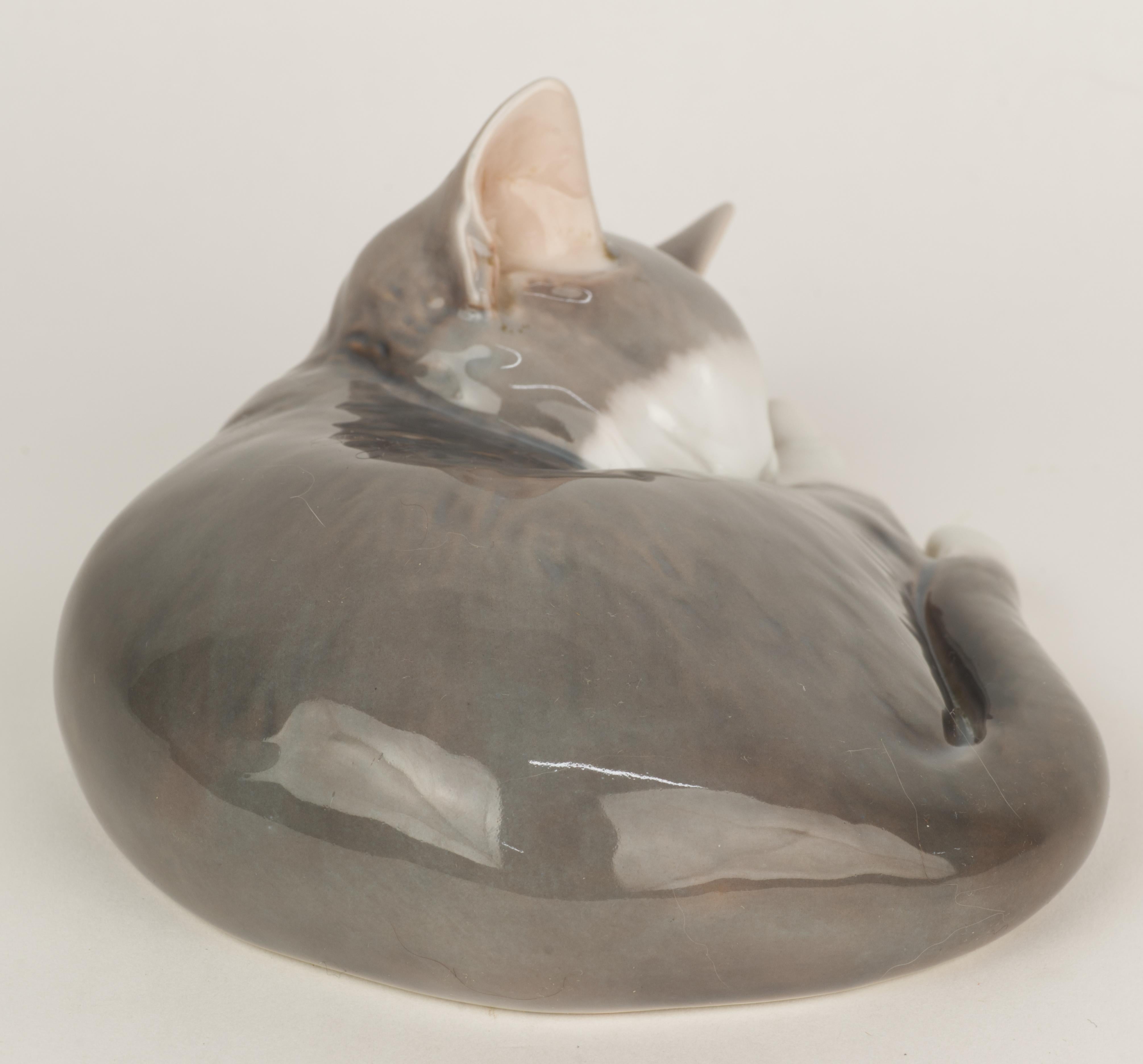 Danish Rare Bing & Grøndahl Porcelain Sleeping Cat Figurine 1950s