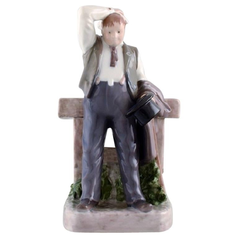 Rare Bing & Grondahl Porcelain Figurine, The Thirsty Man, Model Number 2435 For Sale